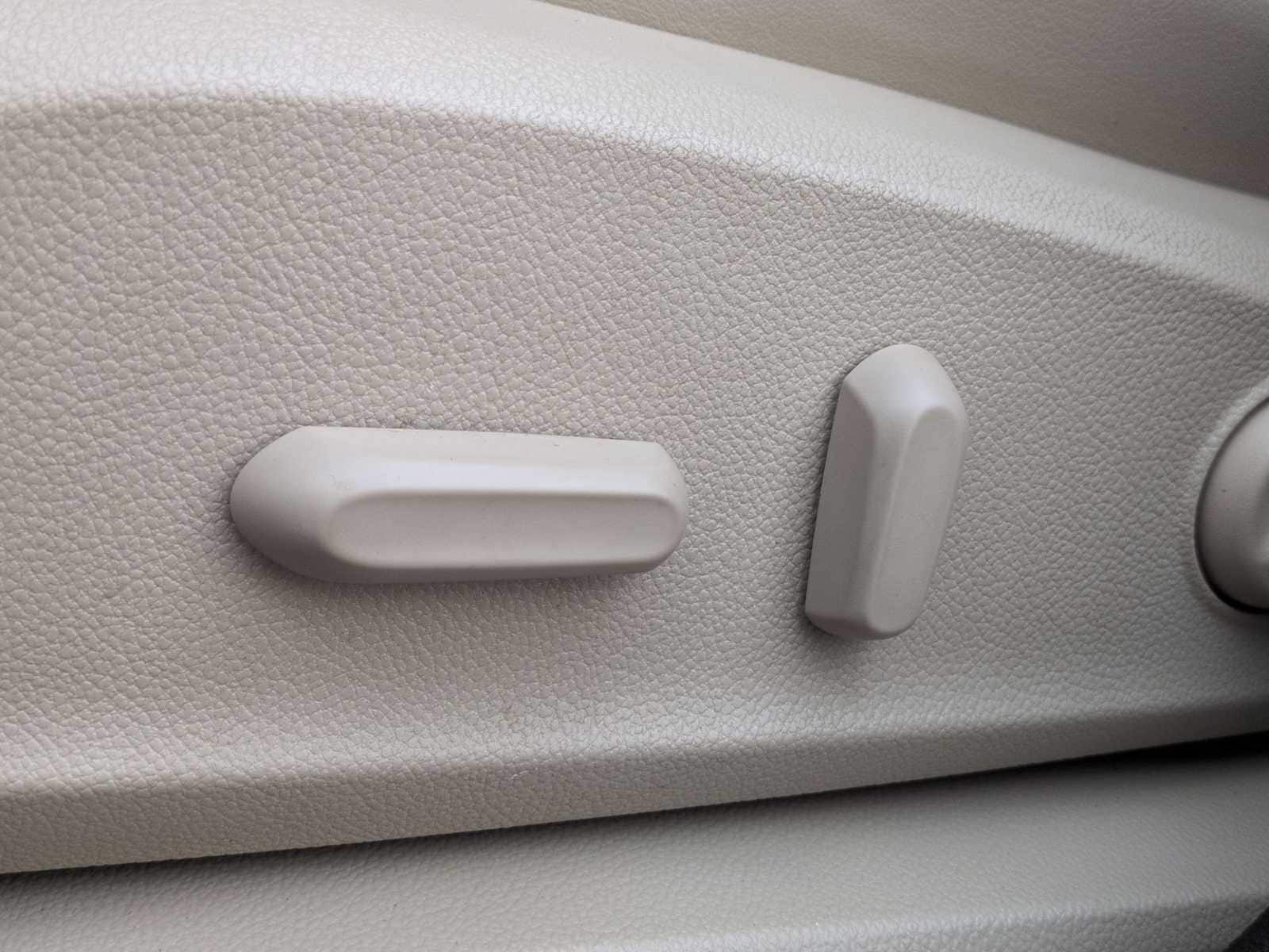 Thumbnail: 2019 Buick Envision - 18