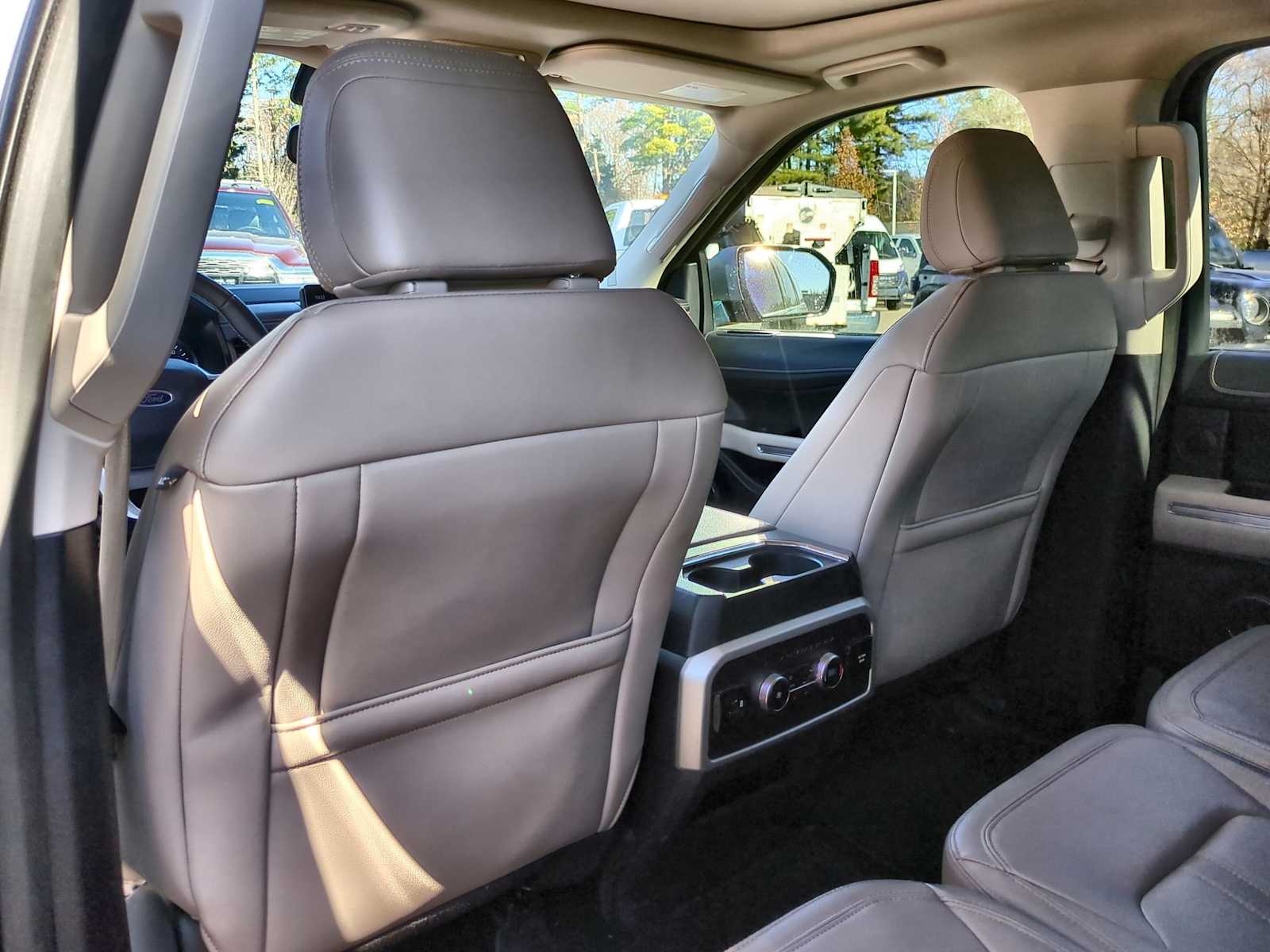 Thumbnail: 2023 Ford Expedition MAX - 18