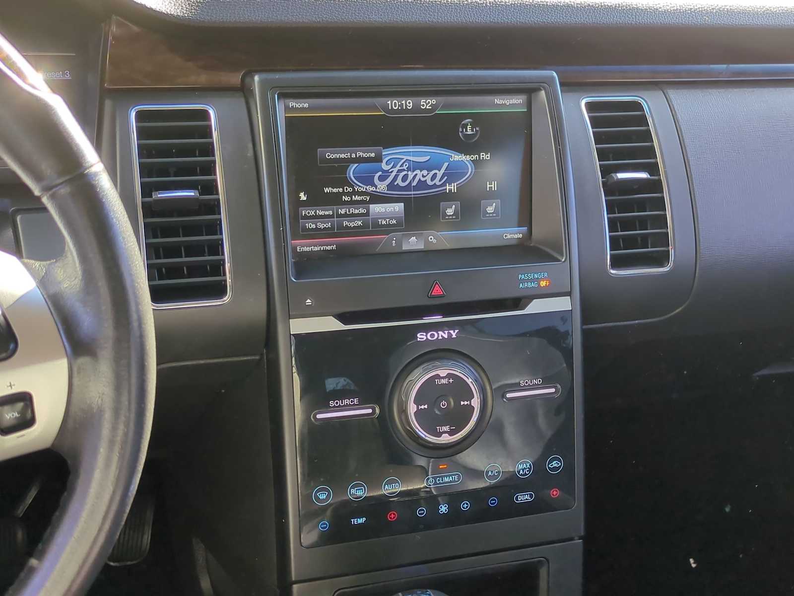Thumbnail: 2015 Ford Flex - 26