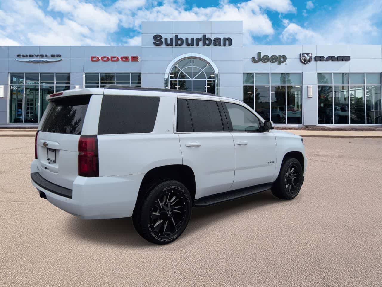 Thumbnail: 2020 Chevrolet Tahoe - 8