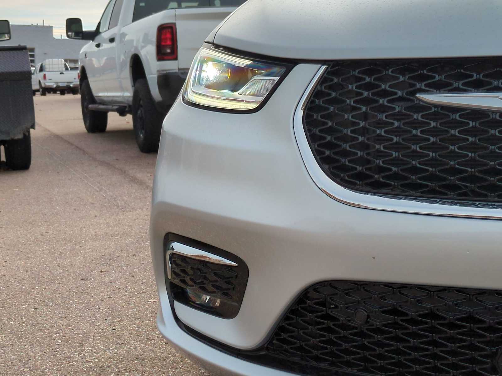 Thumbnail: 2026 Chrysler Pacifica - 11