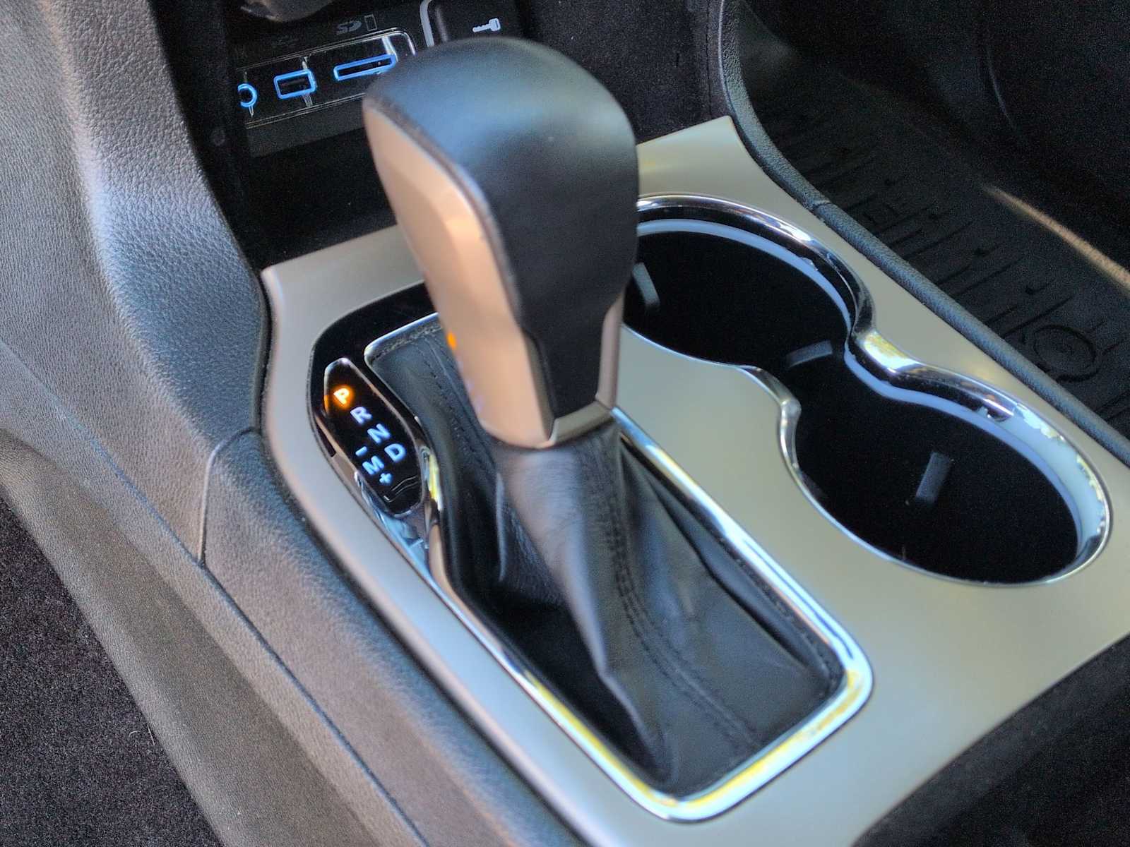 Thumbnail: 2016 Jeep Grand Cherokee - 32