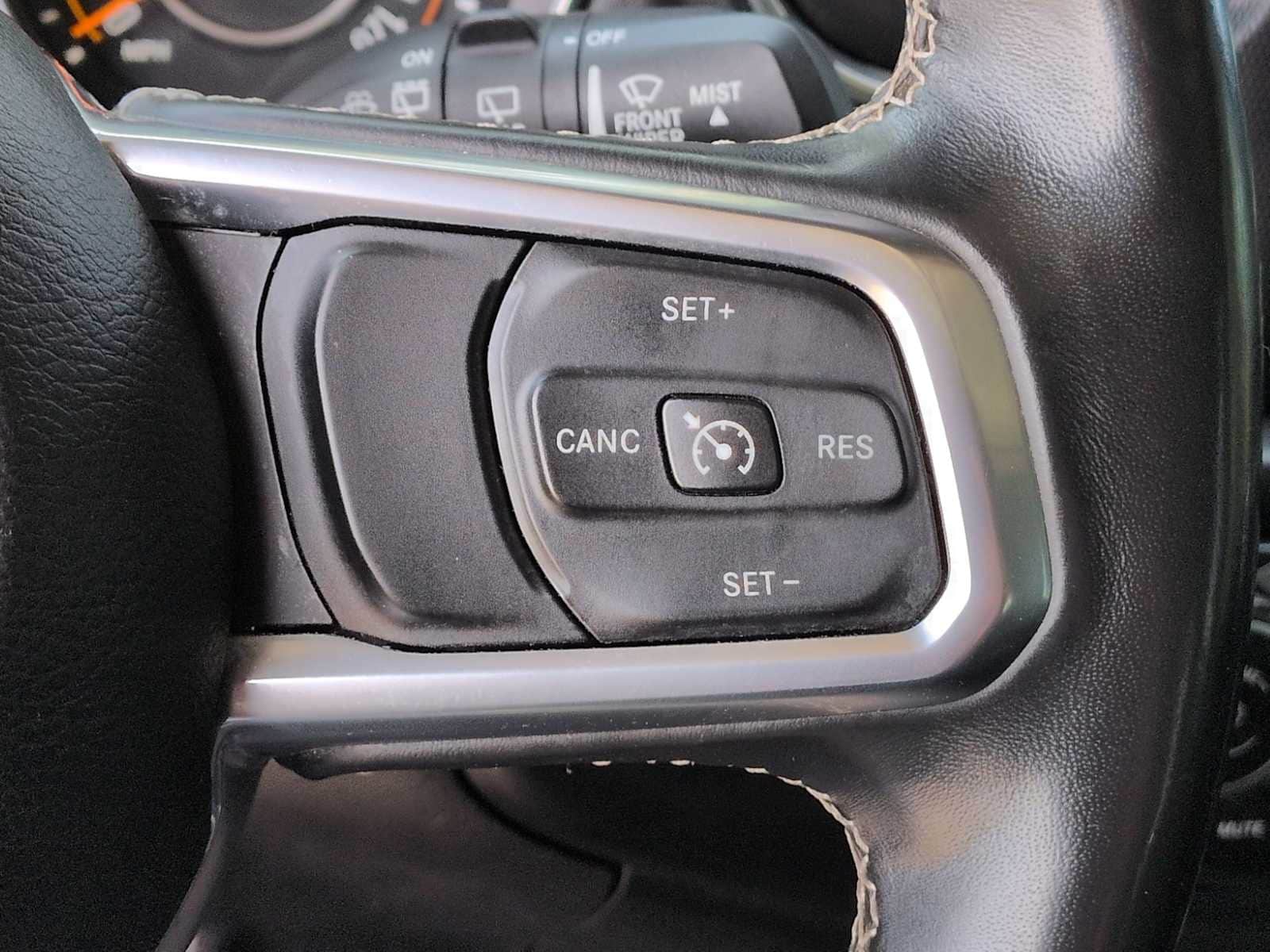 Thumbnail: 2018 Jeep Wrangler - 24