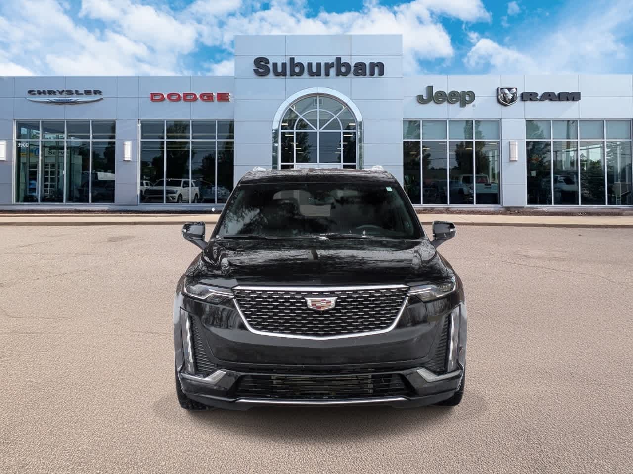 Thumbnail: 2023 Cadillac XT6 - 3