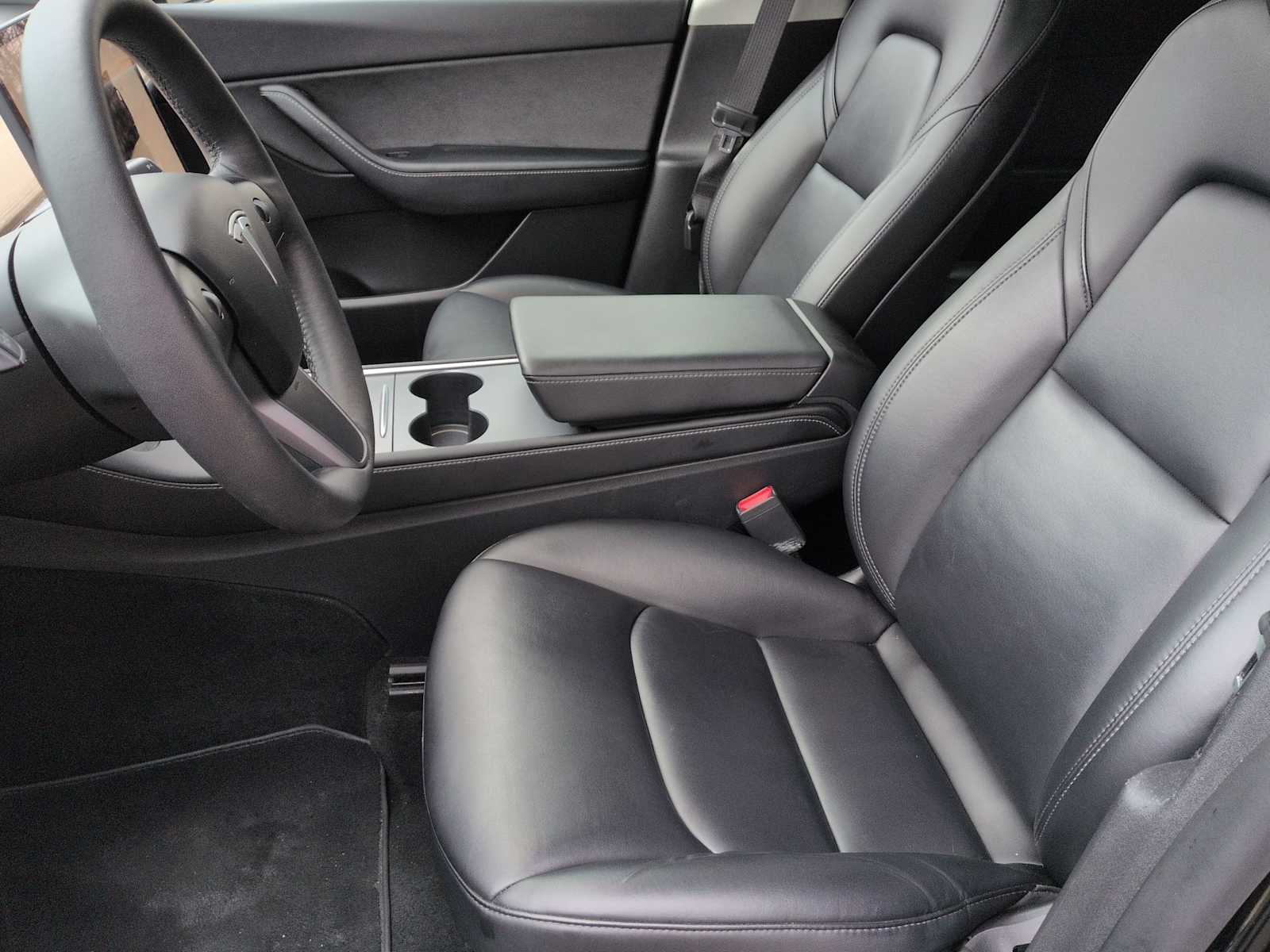 Thumbnail: 2022 Tesla Model Y - 16