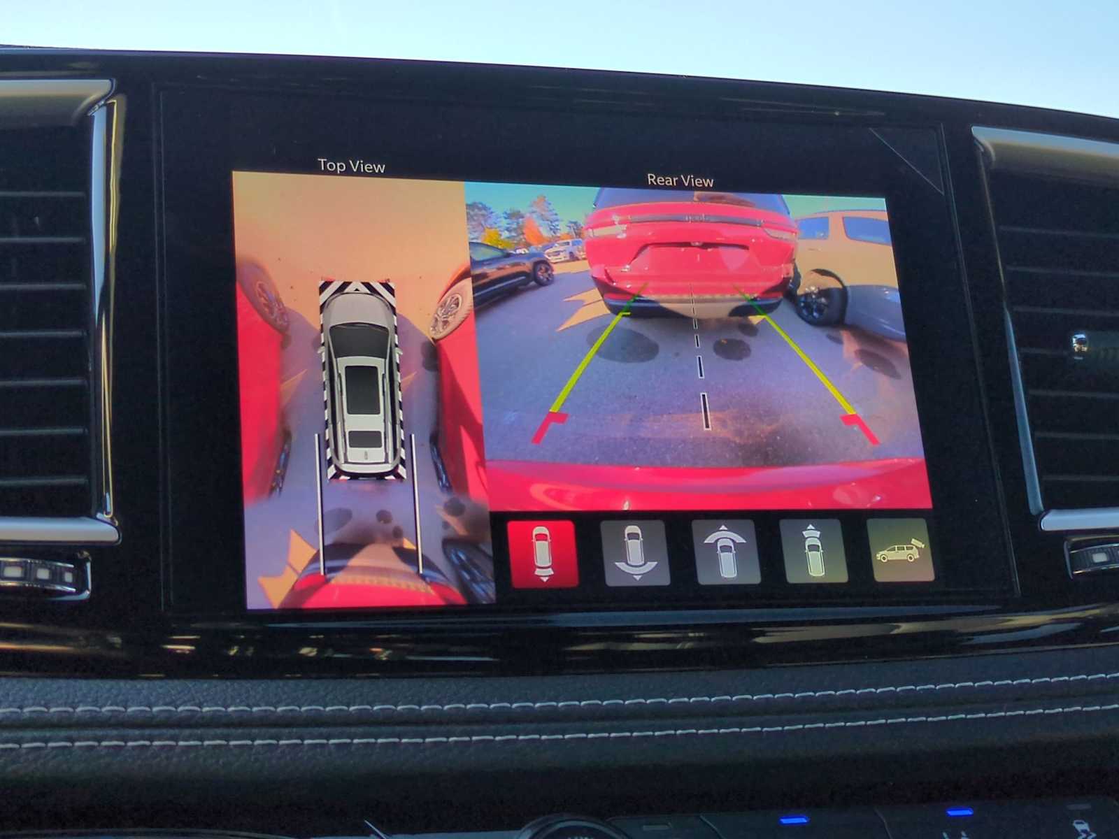 Thumbnail: 2026 Chrysler Pacifica - 28