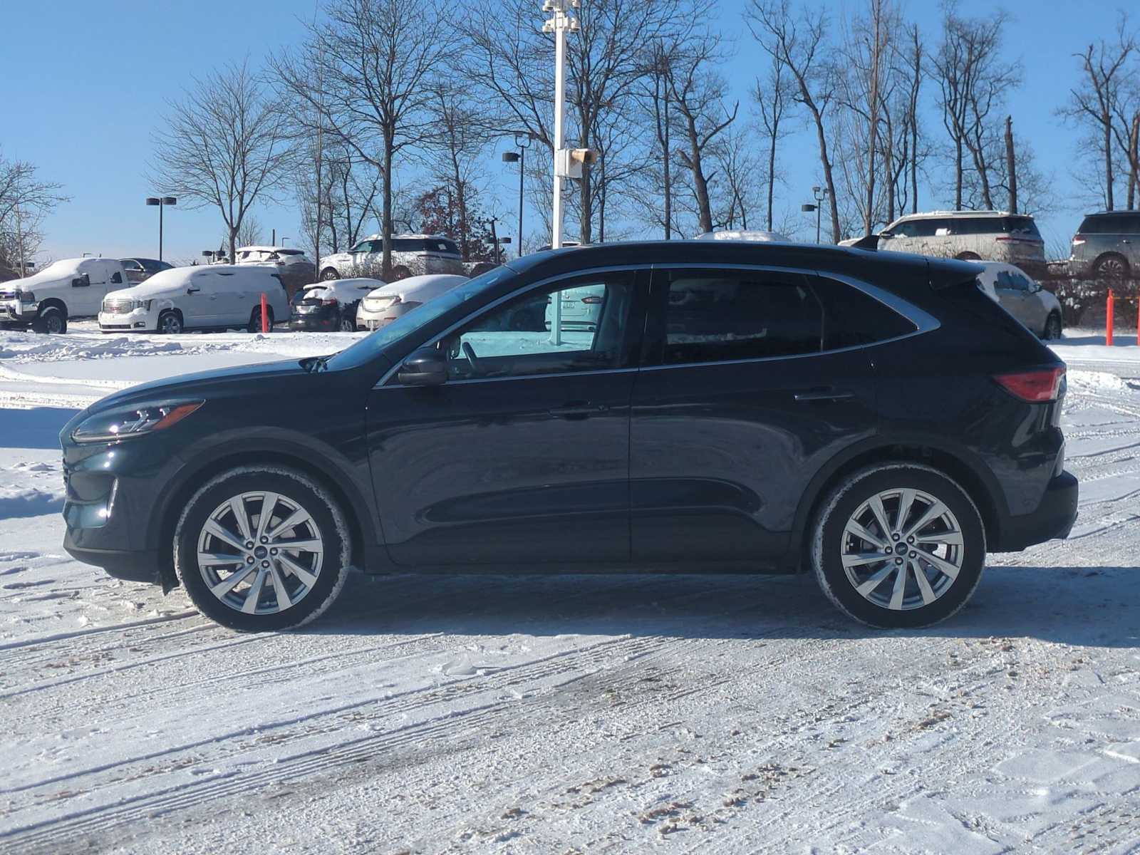 Thumbnail: 2022 Ford Escape - 11