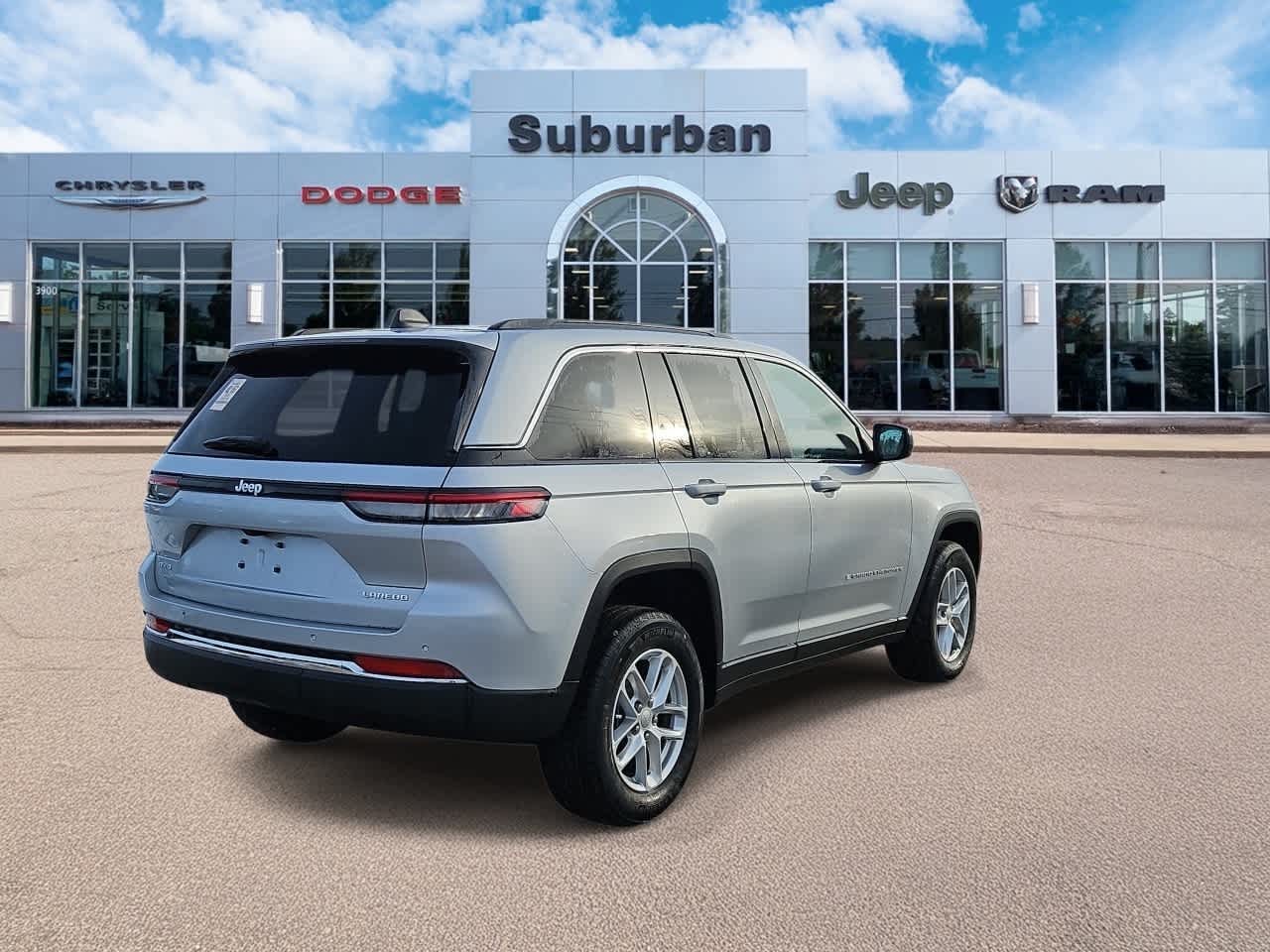 Thumbnail: 2025 Jeep Grand Cherokee - 8