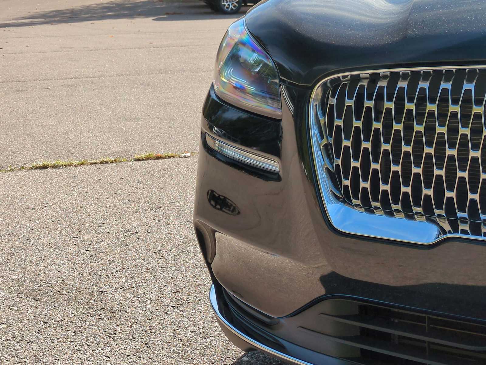 Thumbnail: 2022 Lincoln Corsair - 11