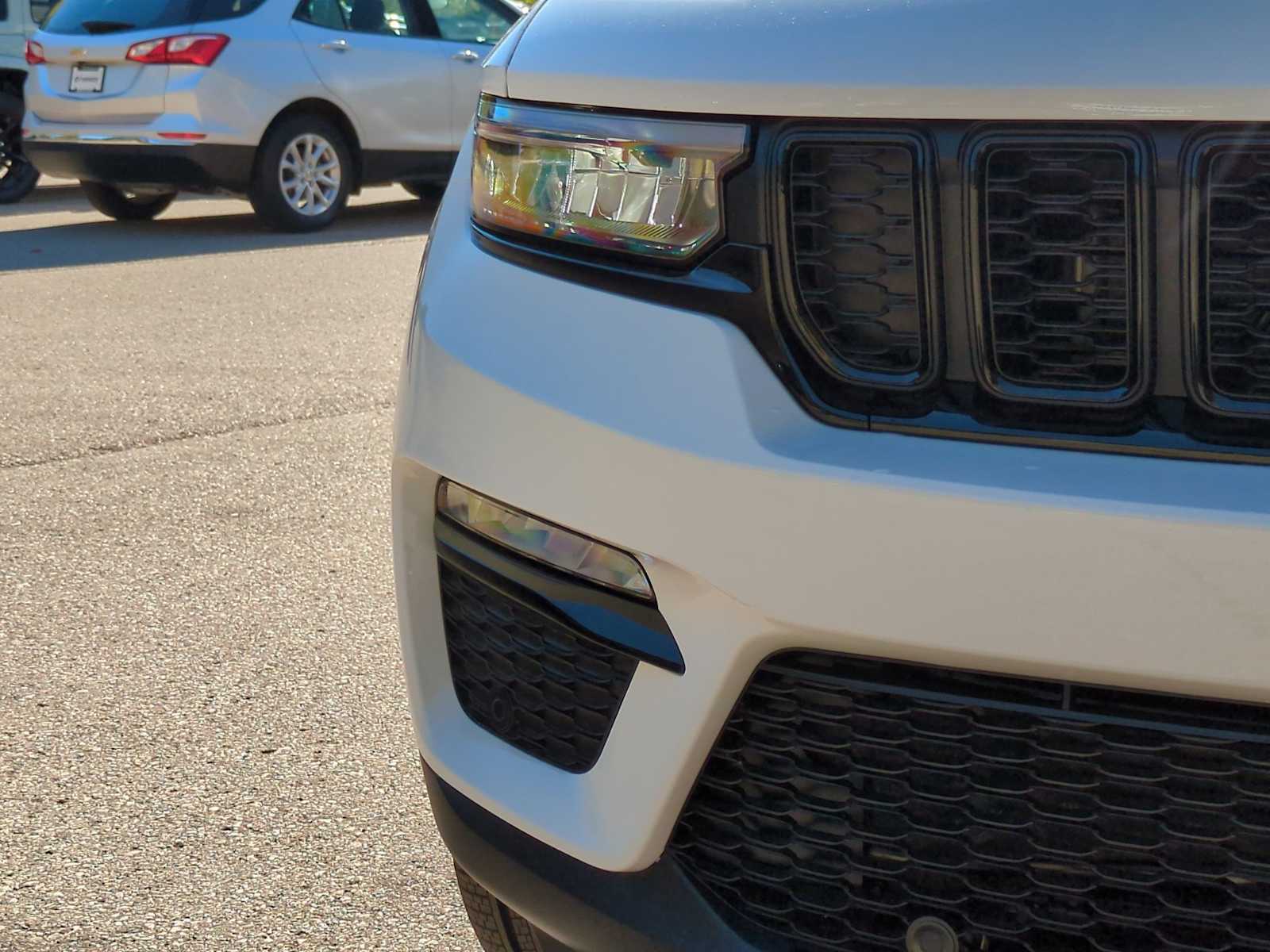 Thumbnail: 2025 Jeep Grand Cherokee - 11