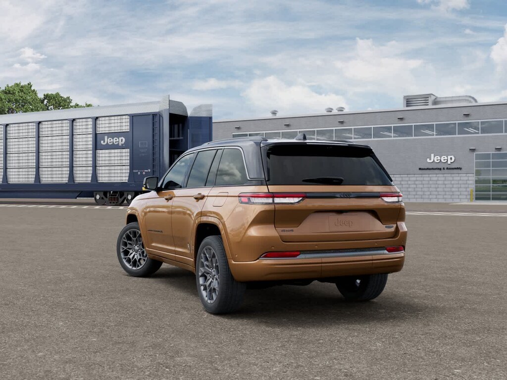 New 2026 Jeep Grand Cherokee Summit Sport Utility