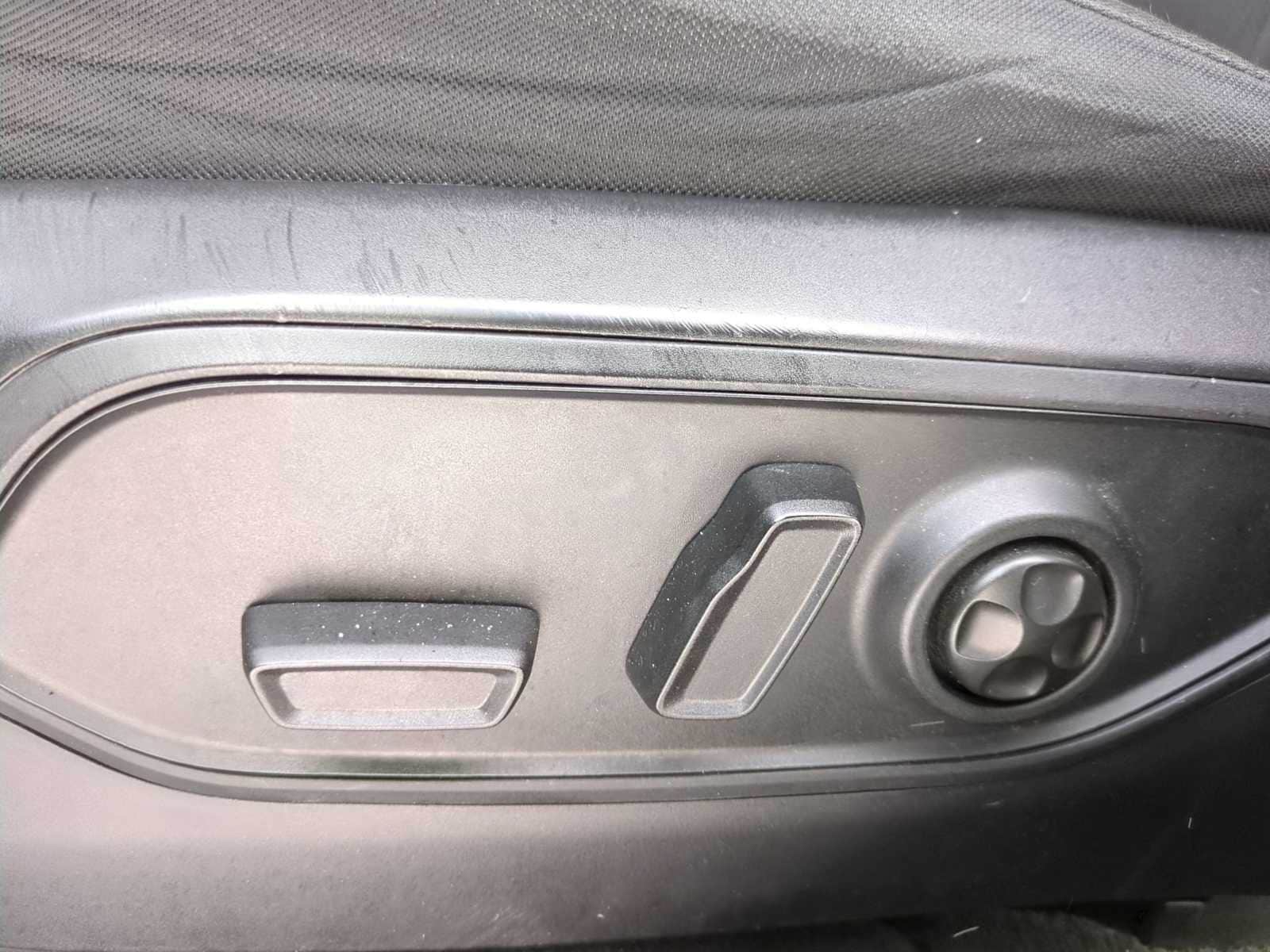 Thumbnail: 2025 Jeep Grand Cherokee - 17