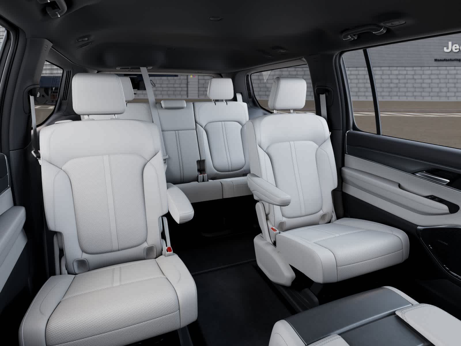 Thumbnail: 2026 Jeep Grand Wagoneer - 15