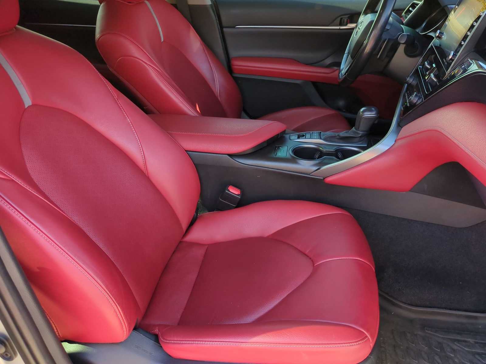 Thumbnail: 2021 Toyota Camry - 21