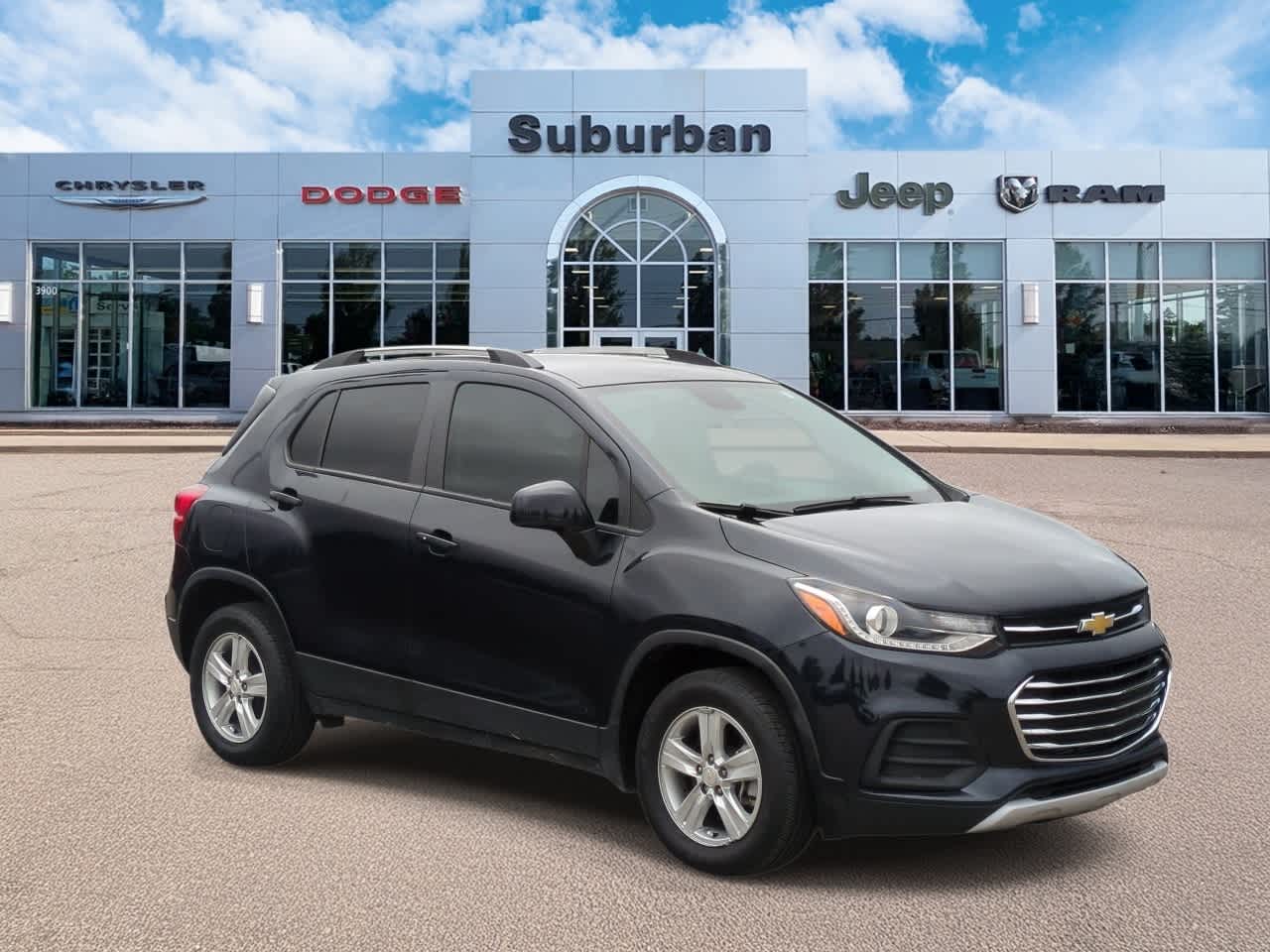 Thumbnail: 2022 Chevrolet Trax - 2