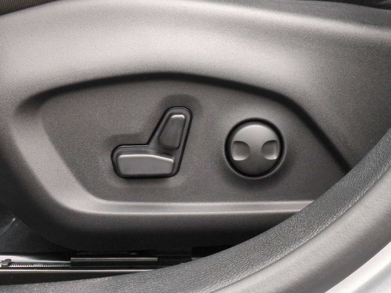 Thumbnail: 2026 Jeep Compass - 17