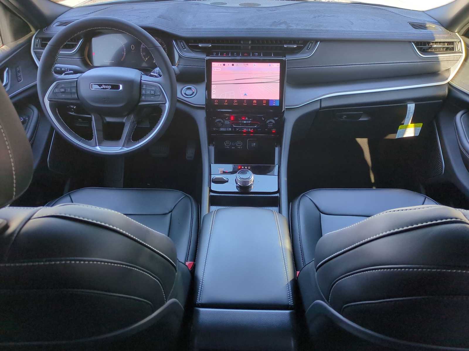 Thumbnail: 2025 Jeep Grand Cherokee L - 15