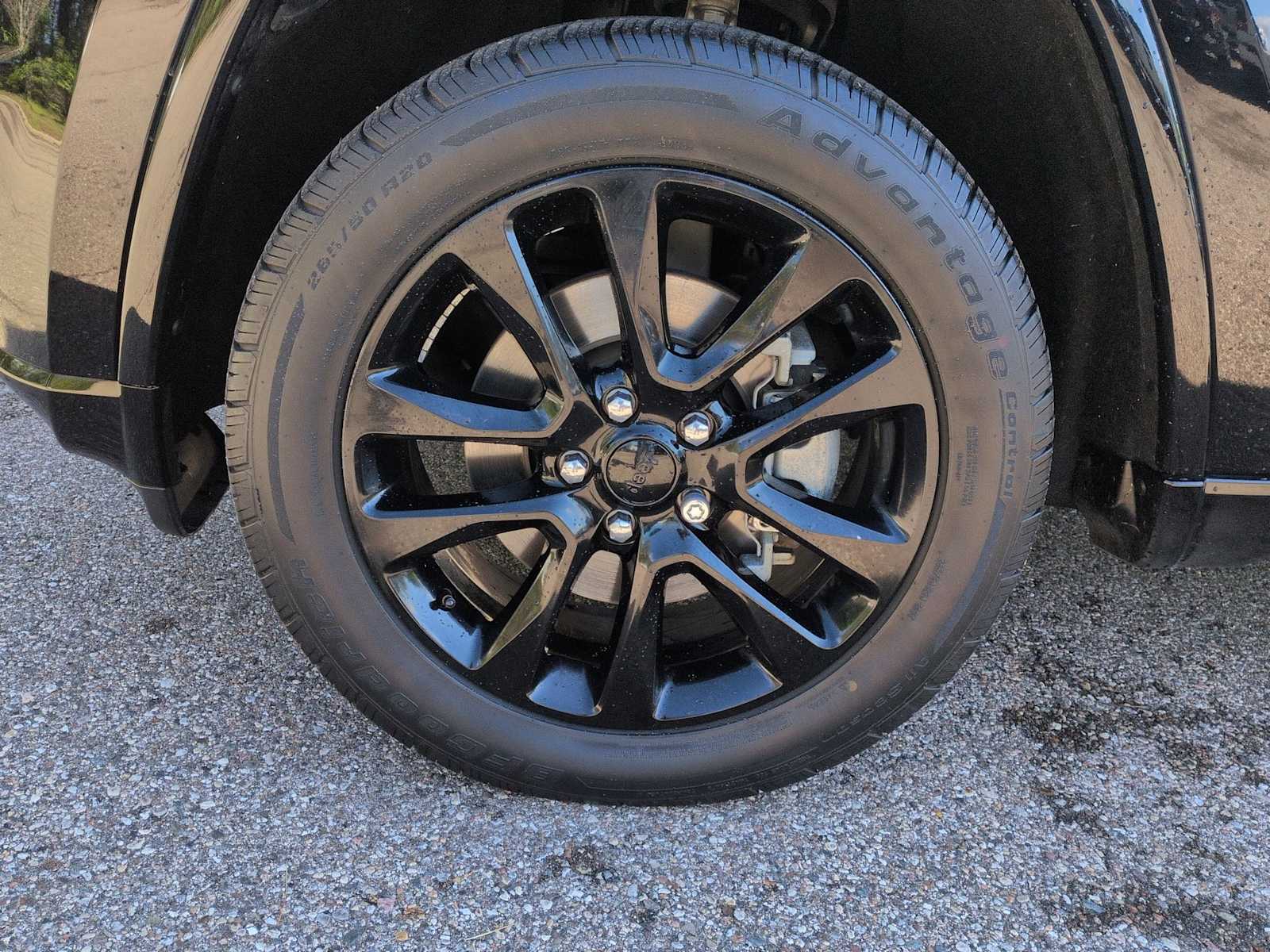 Thumbnail: 2022 Jeep Grand Cherokee - 14
