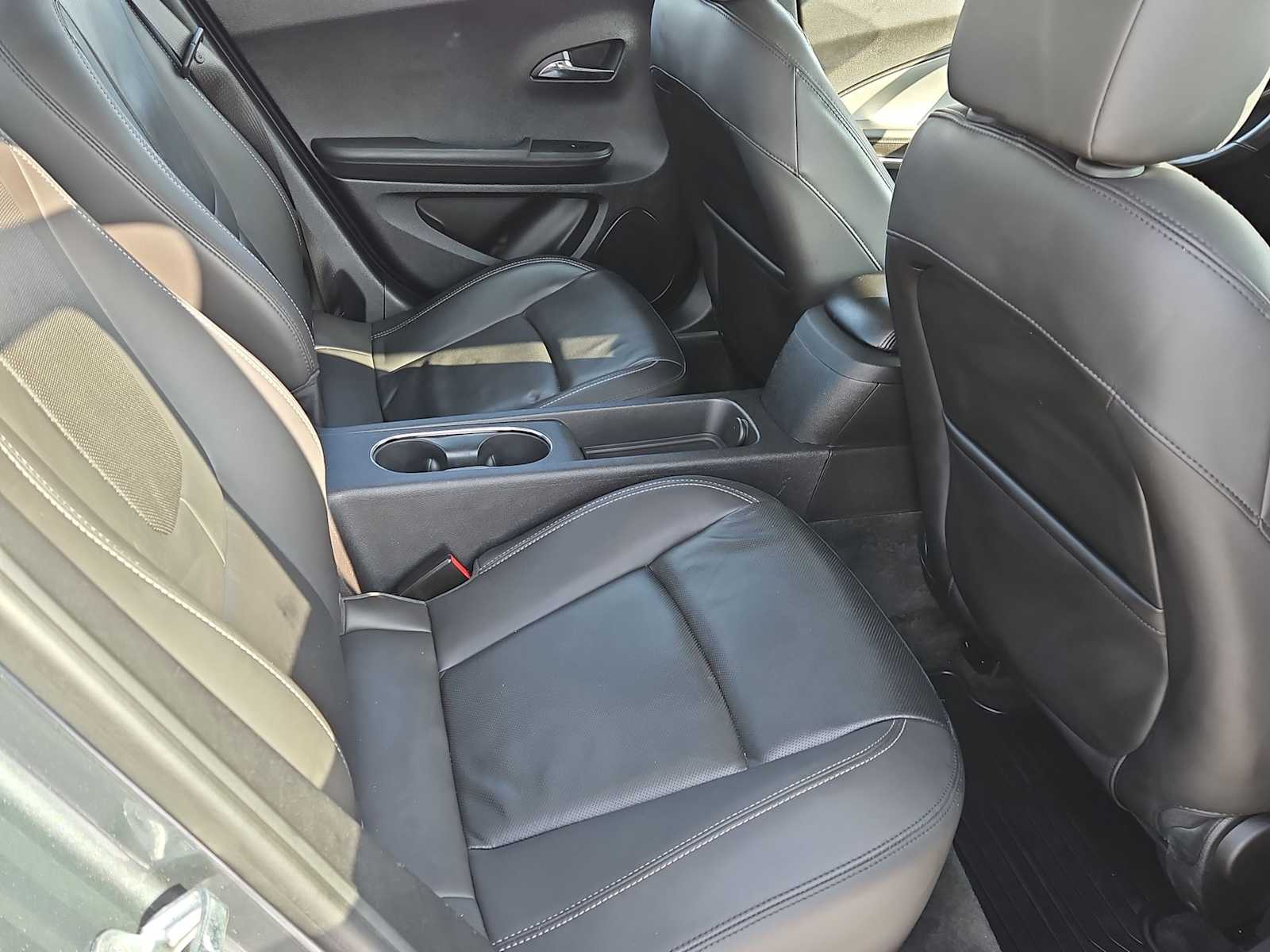 Thumbnail: 2011 Chevrolet Volt - 28