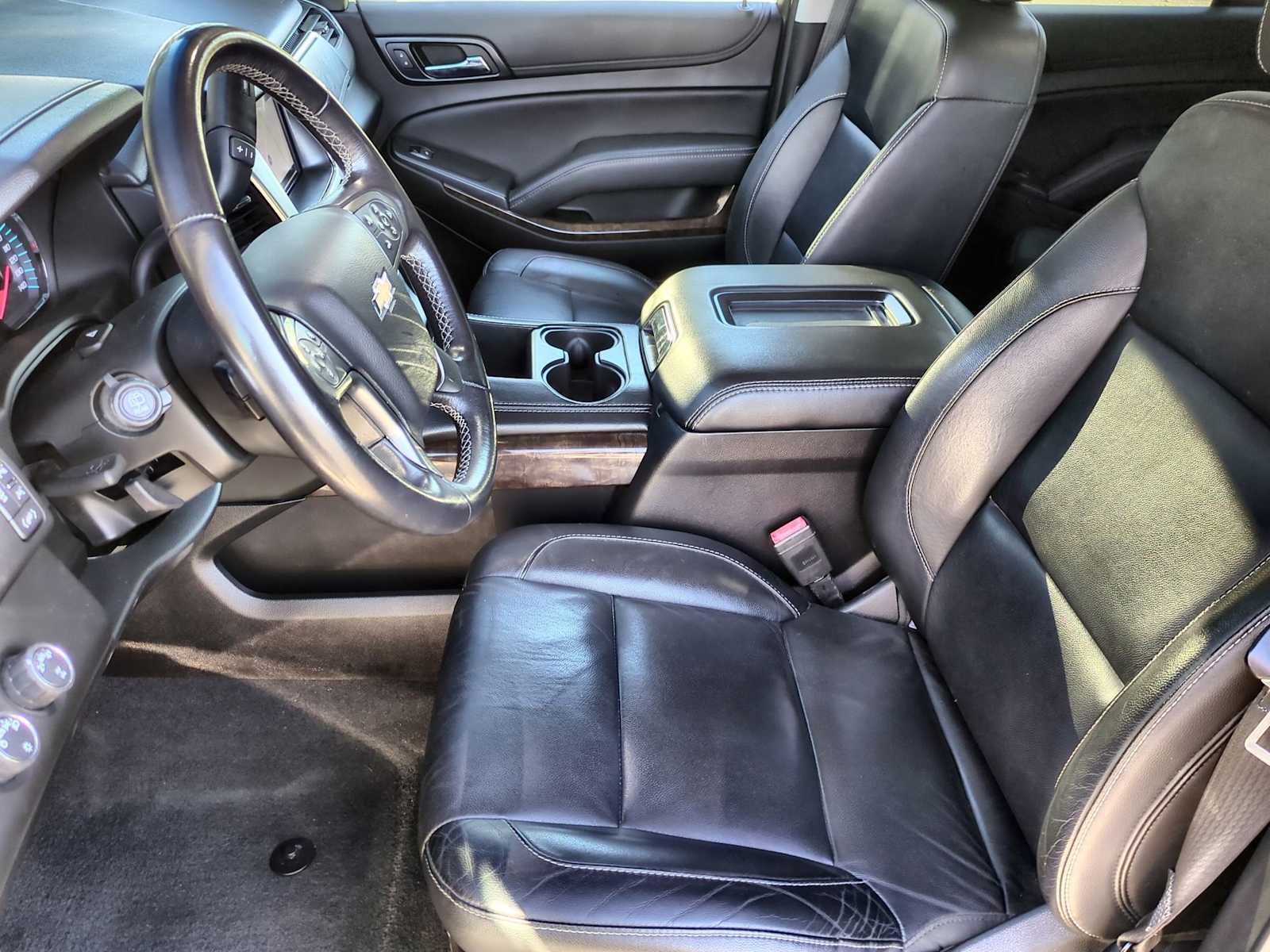 Thumbnail: 2019 Chevrolet Tahoe - 16