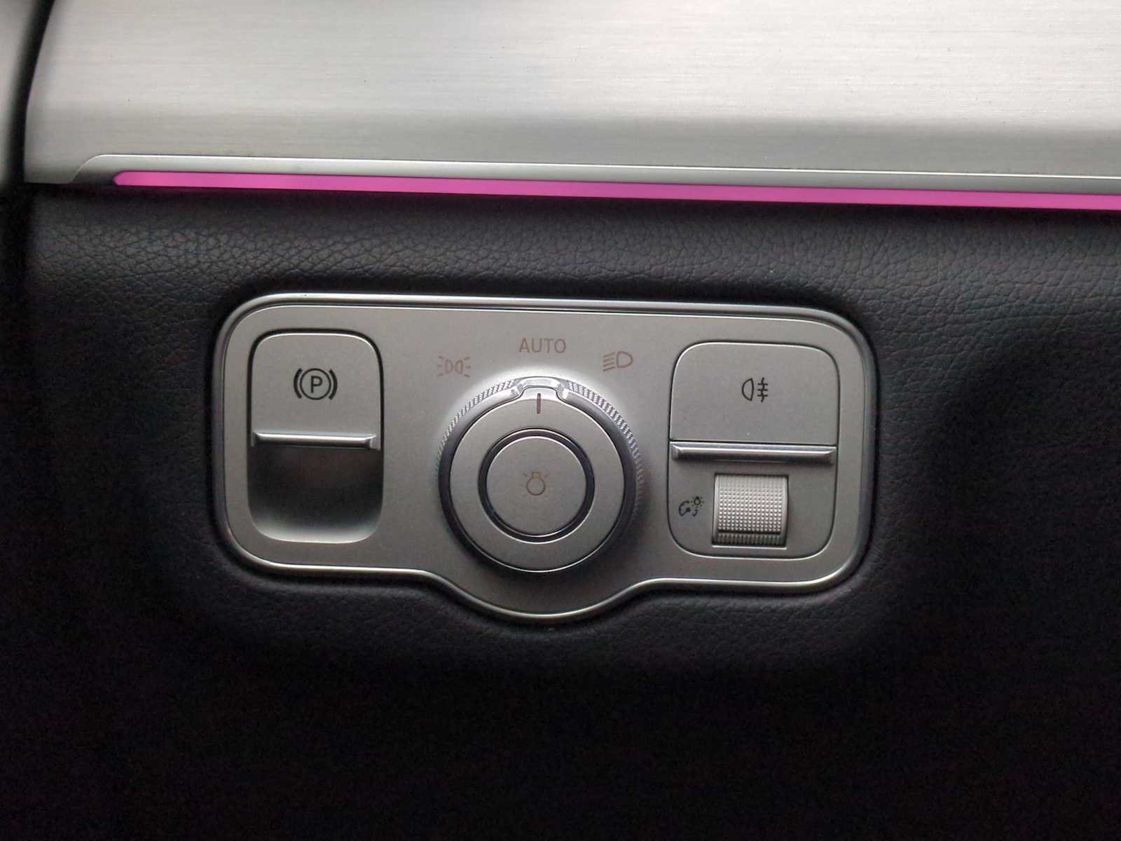 Thumbnail: 2025 Mercedes-Benz GLE - 28