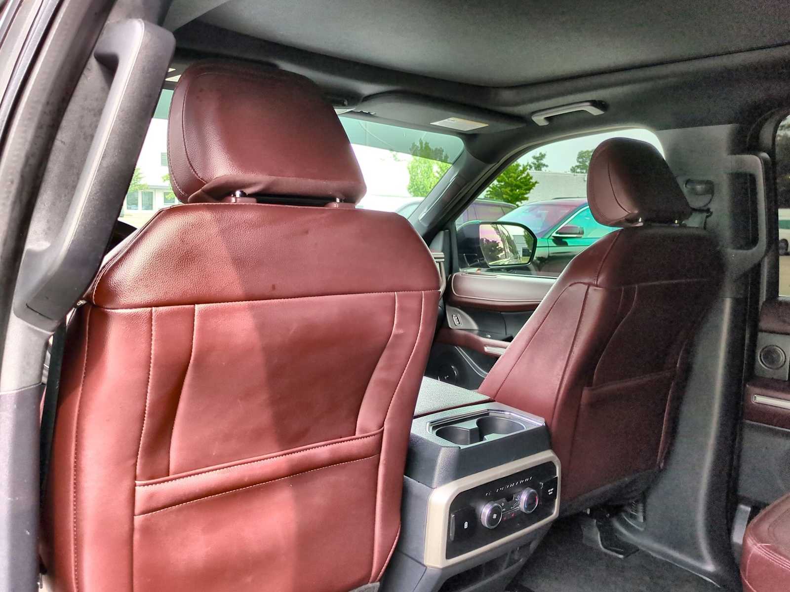 Thumbnail: 2022 Ford Expedition - 19