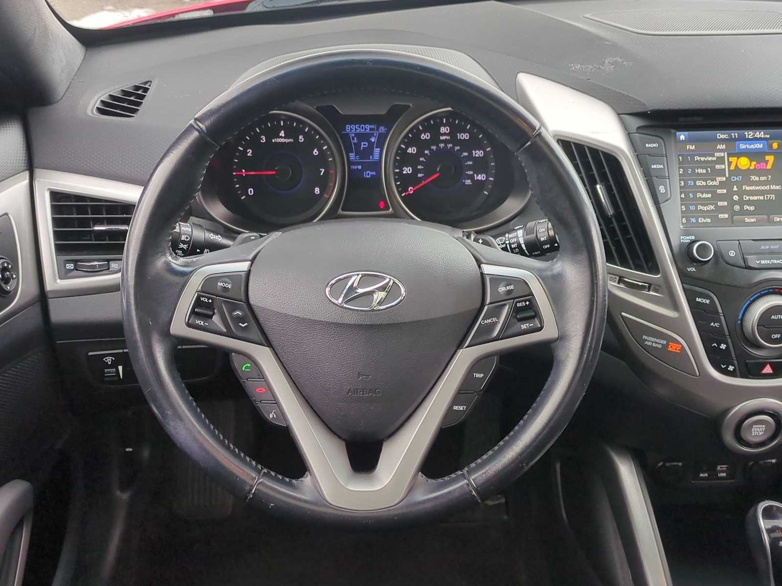 Thumbnail: 2017 Hyundai Veloster - 24