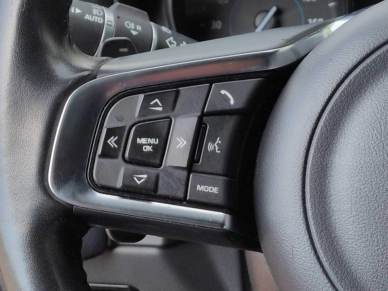 Thumbnail: 2016 Jaguar XF - 24