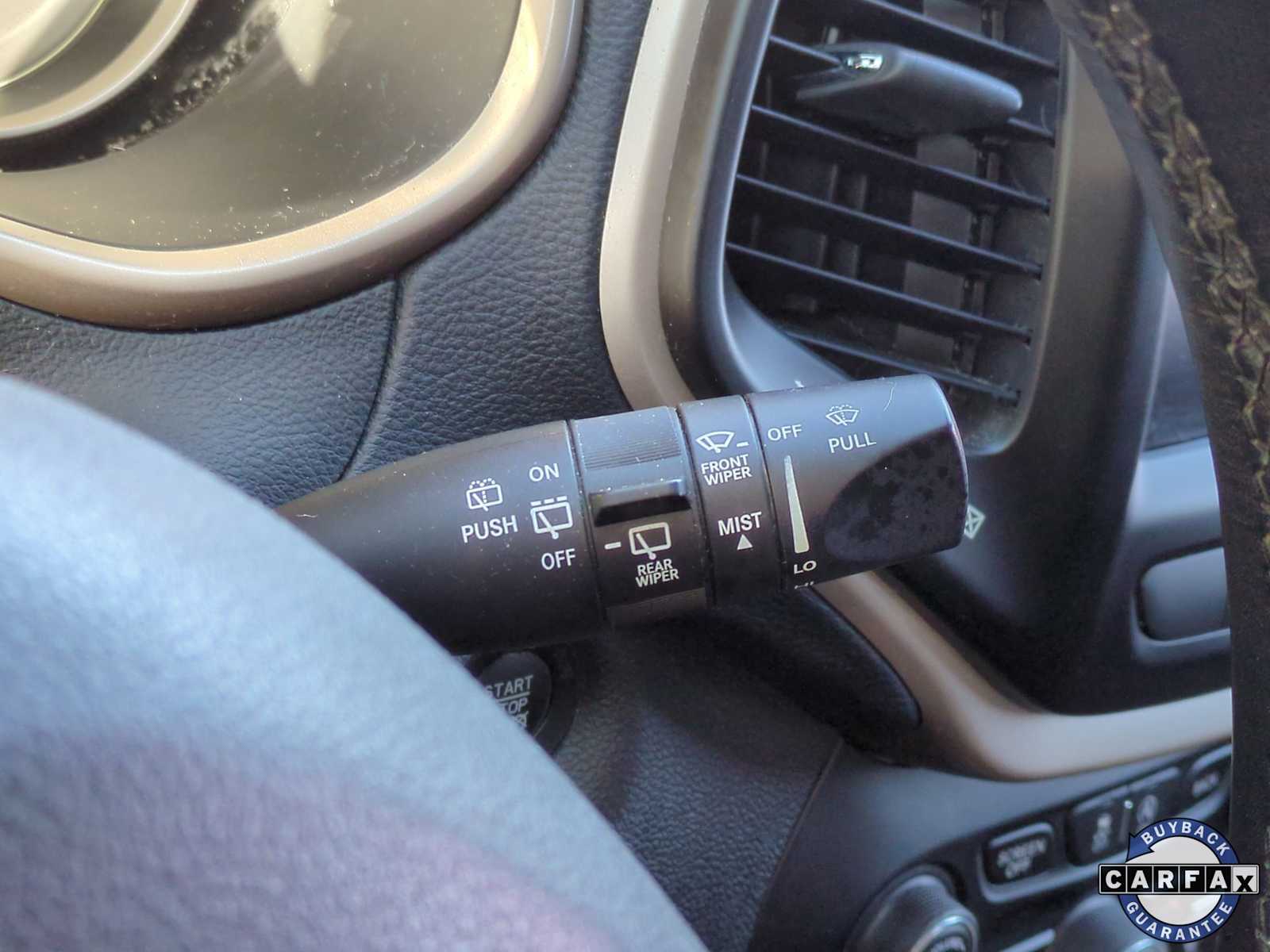 Thumbnail: 2016 Jeep Cherokee - 27