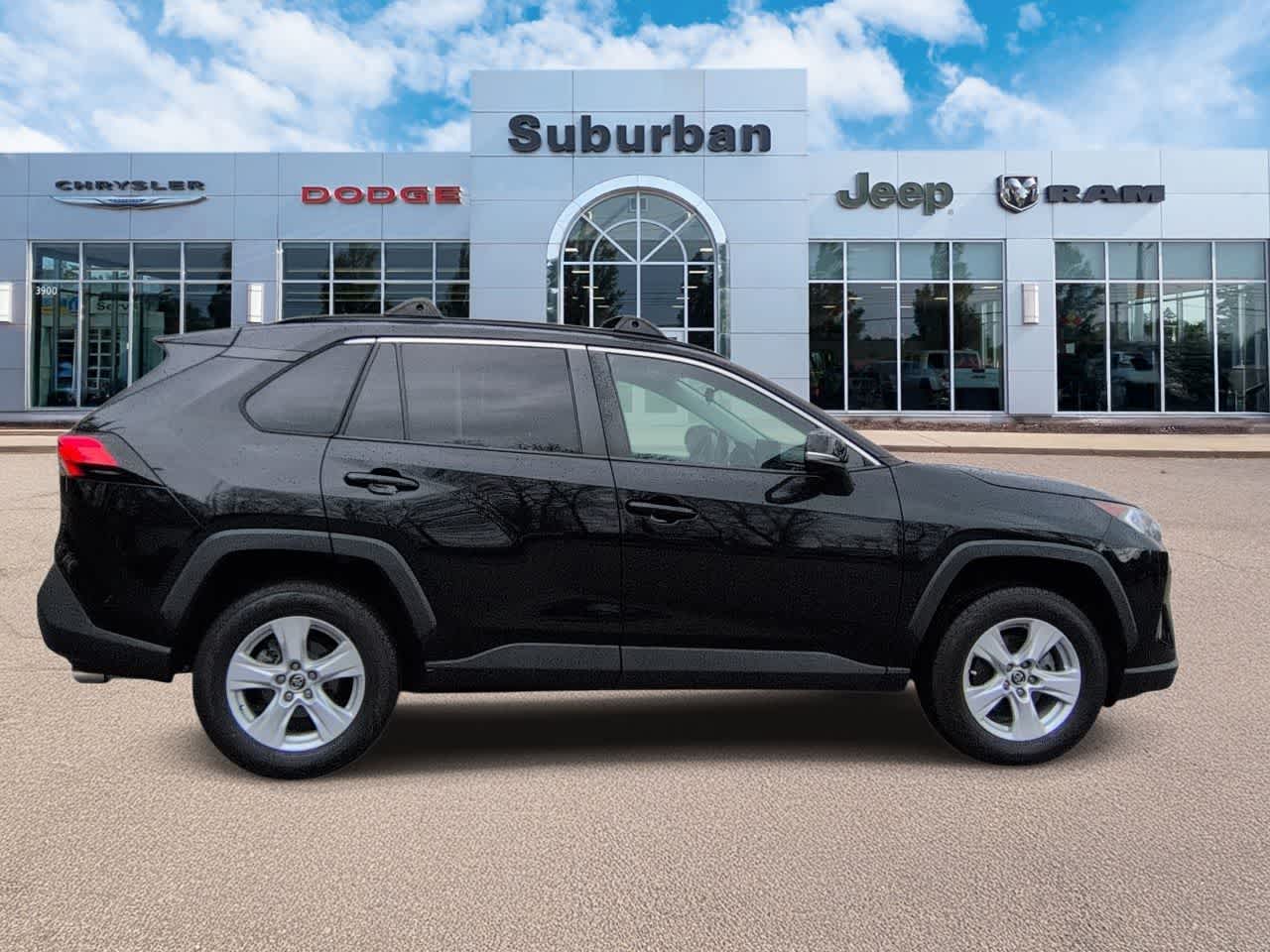 Thumbnail: 2020 Toyota RAV4 - 9