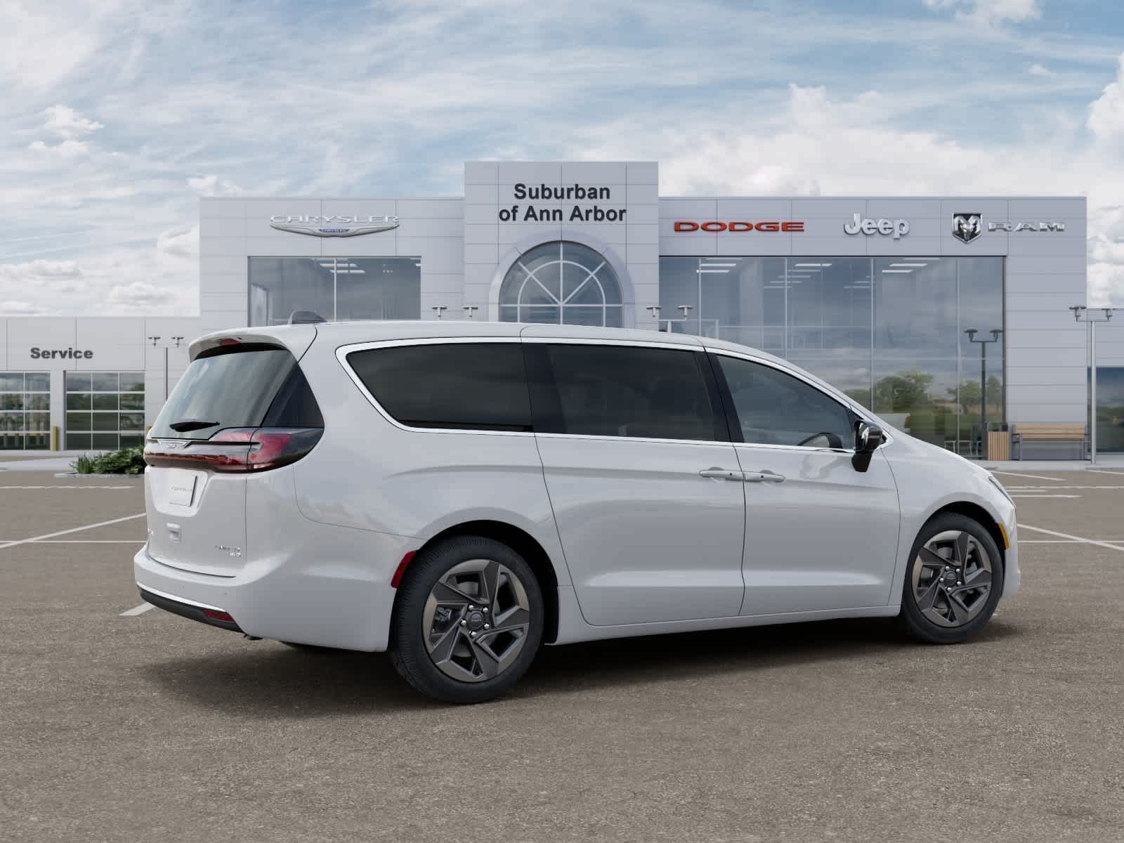 Thumbnail: 2027 Chrysler Pacifica - 4