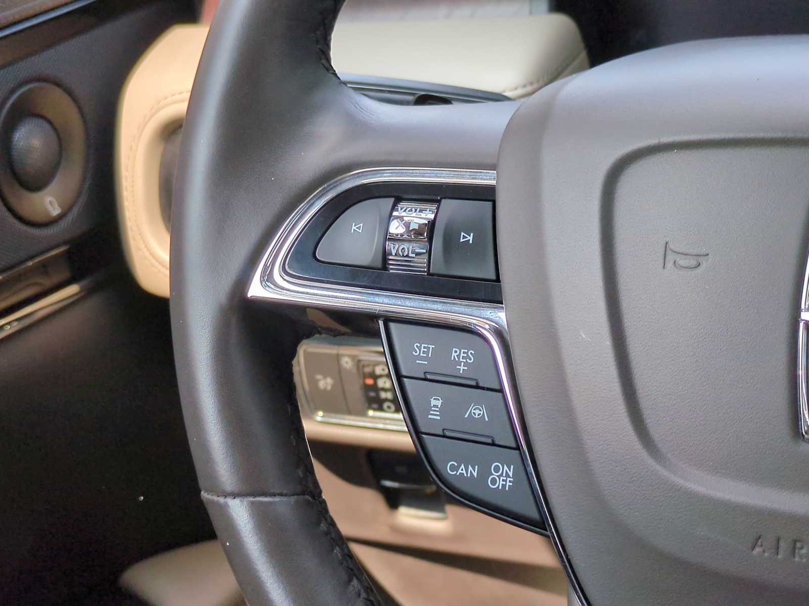 2022 Lincoln Nautilus Reserve 26