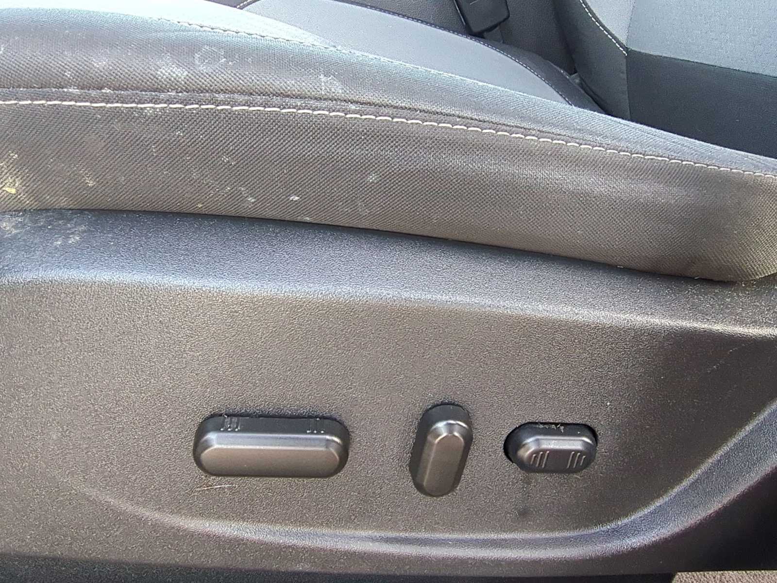 Thumbnail: 2018 Ford Escape - 18