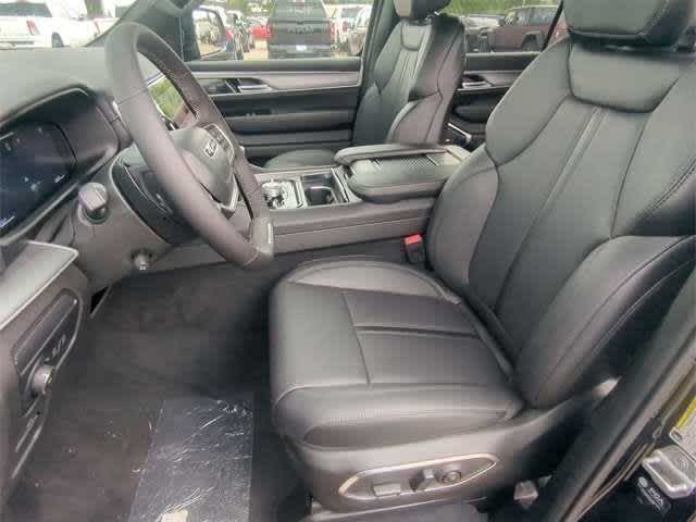 Thumbnail: 2025 Jeep Wagoneer - 16