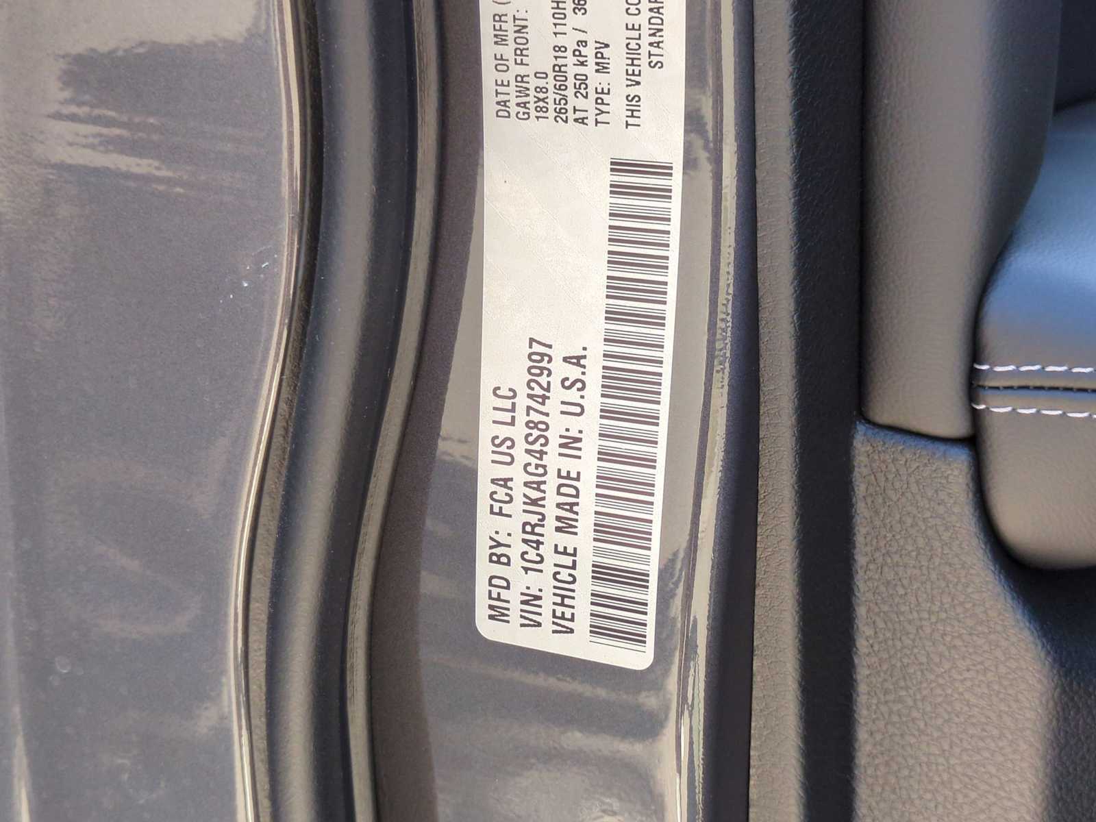 Thumbnail: 2025 Jeep Grand Cherokee L - 36