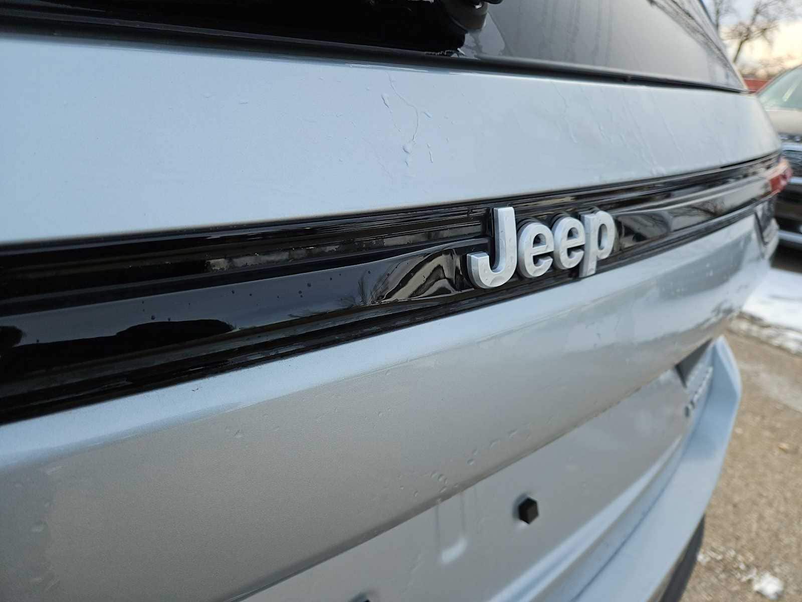 Thumbnail: 2025 Jeep Grand Cherokee - 18