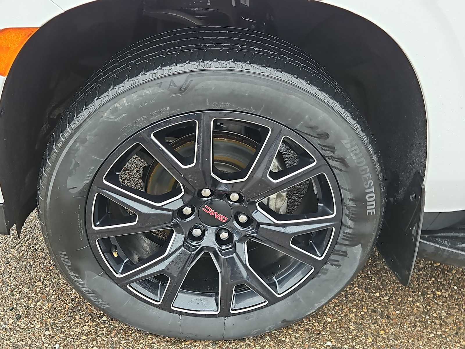 Thumbnail: 2024 GMC Yukon XL - 14