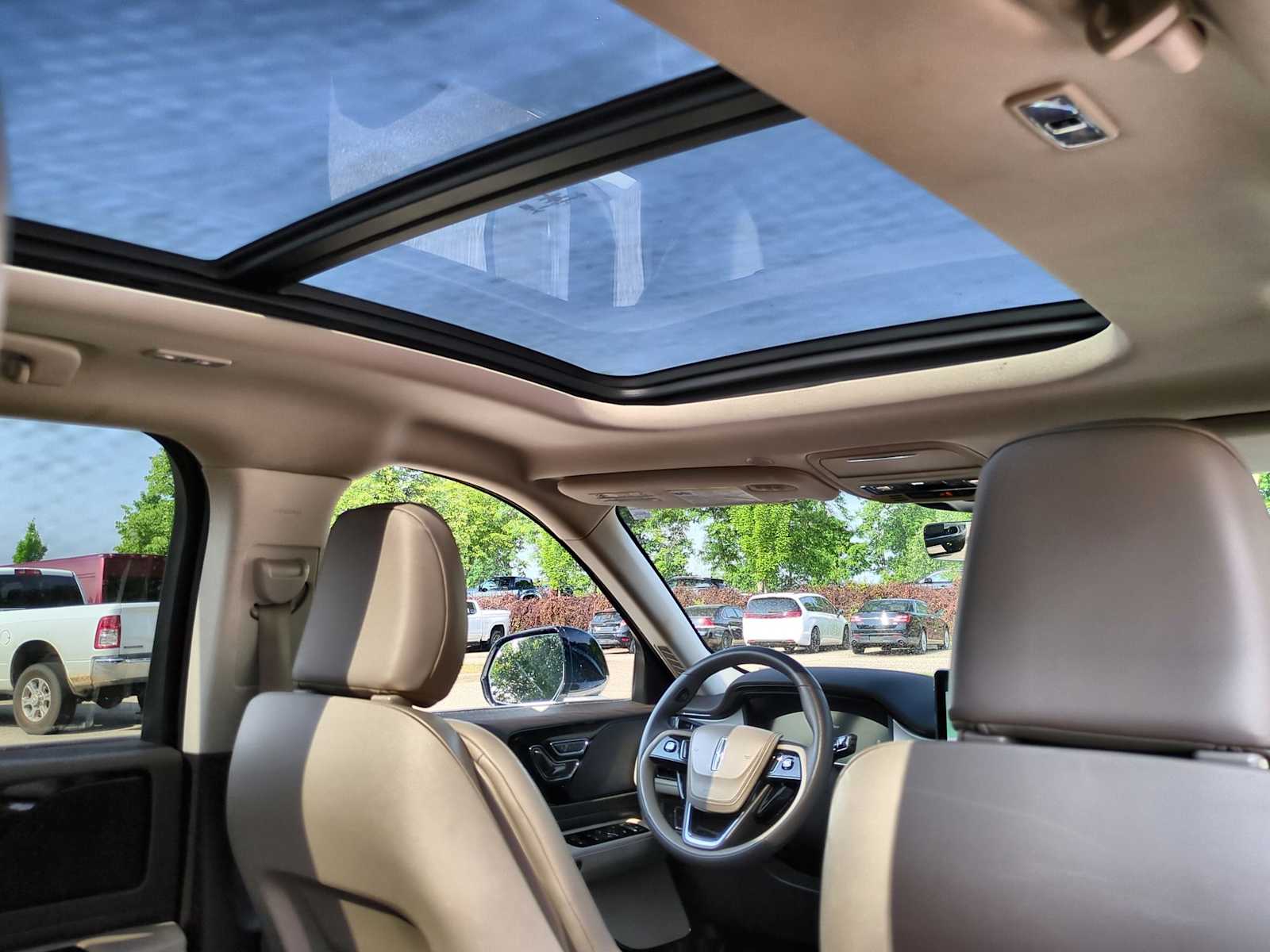 Thumbnail: 2023 Lincoln Aviator - 23