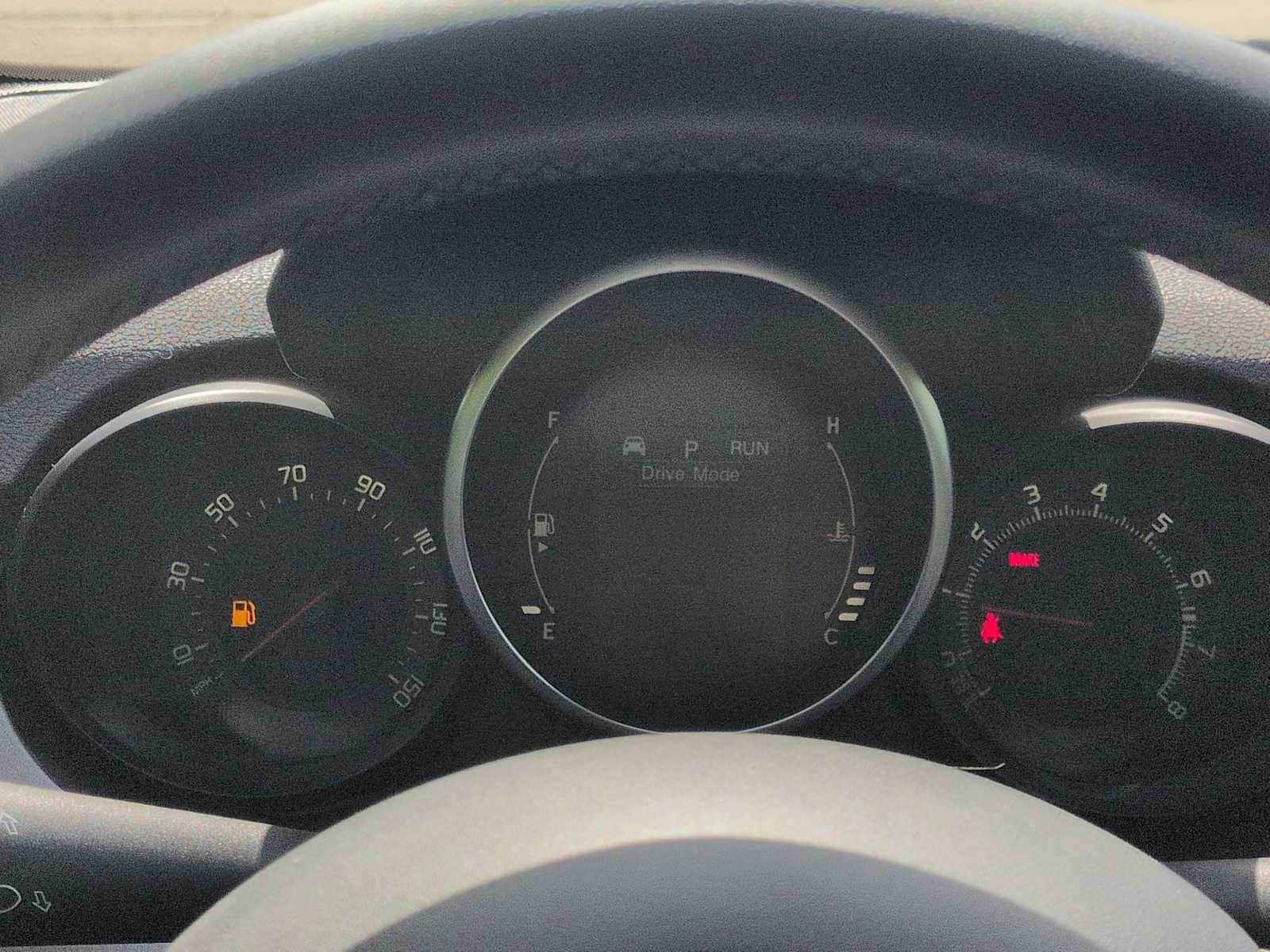 Thumbnail: 2016 Fiat 500X - 29
