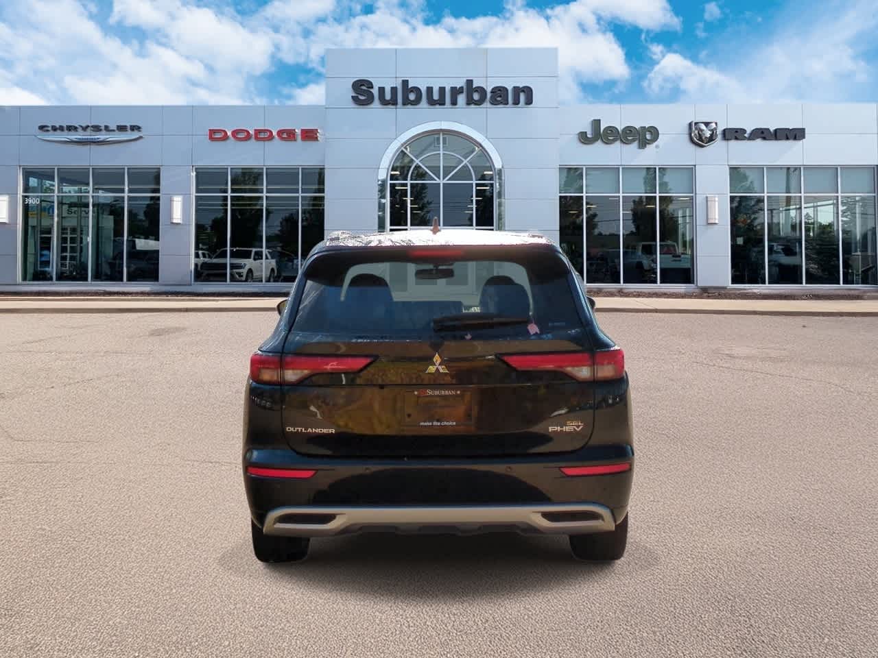 Thumbnail: 2024 Mitsubishi Outlander - 7