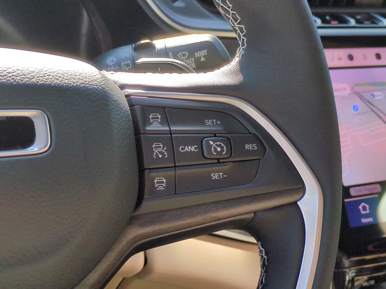 Thumbnail: 2025 Jeep Grand Cherokee - 26