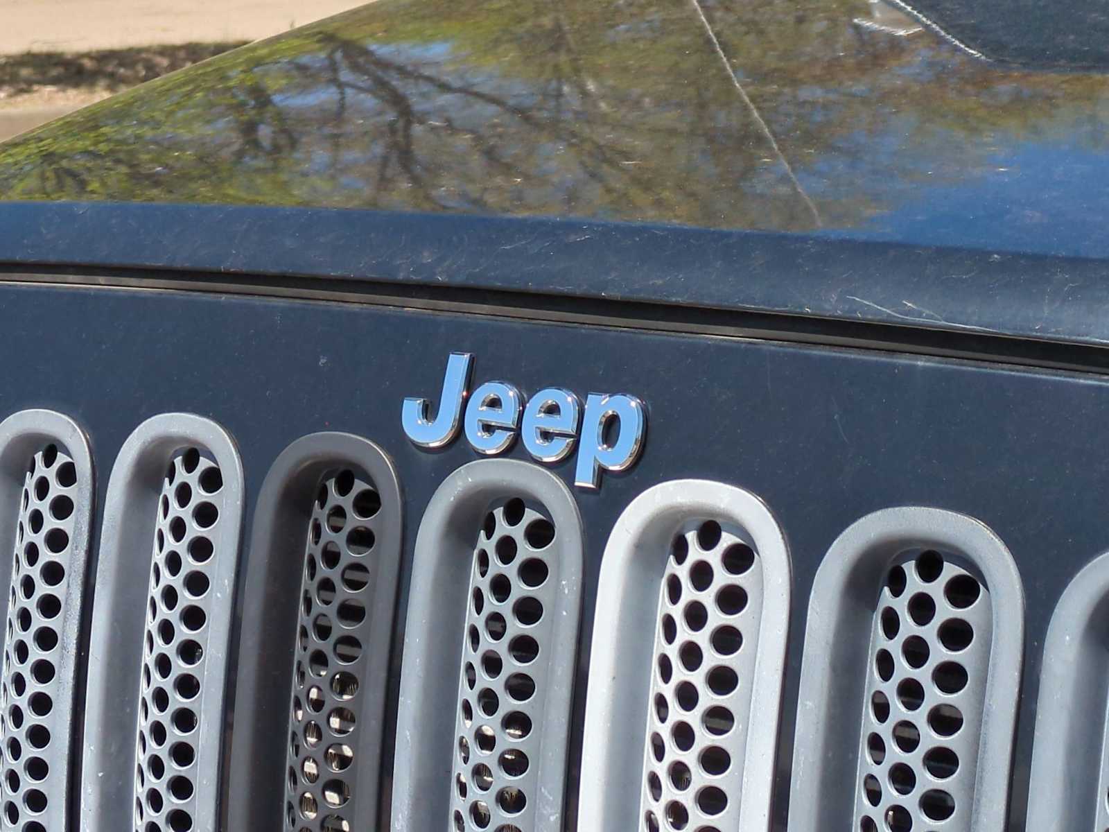 Thumbnail: 2012 Jeep Wrangler - 12