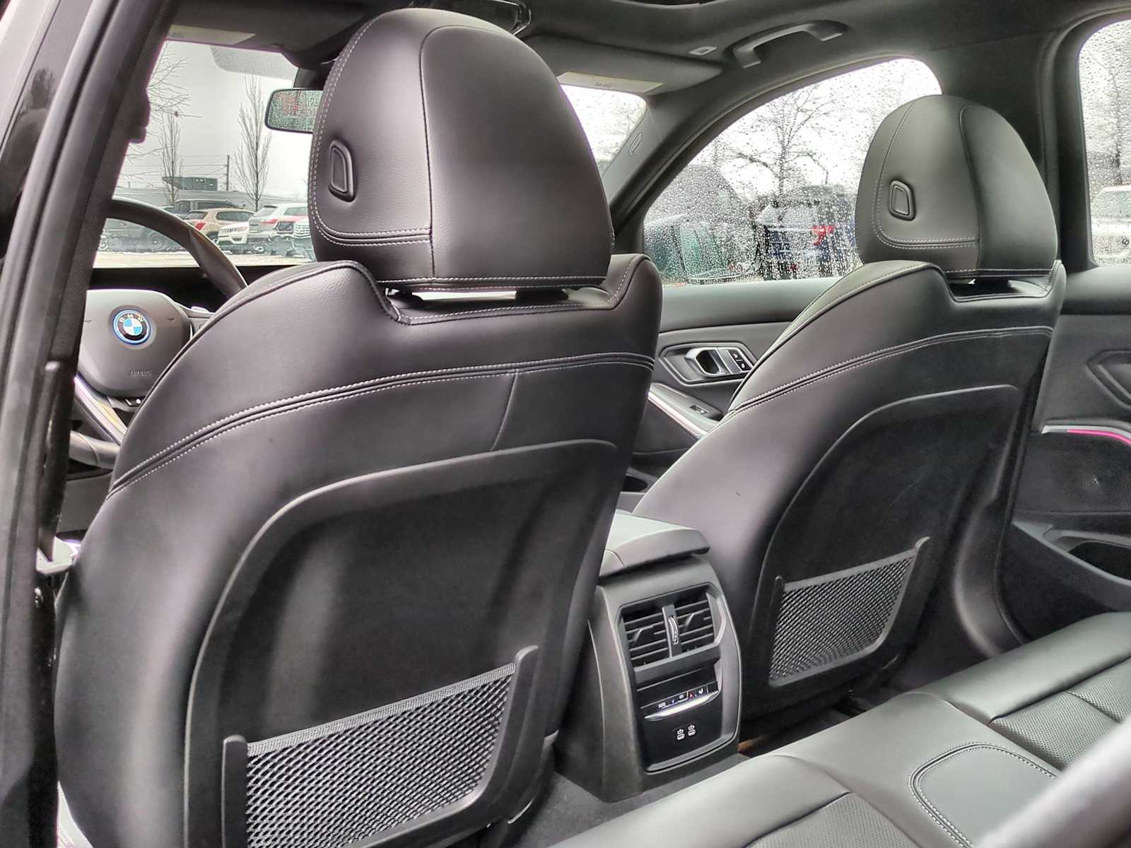 Thumbnail: 2023 BMW 3 Series - 18