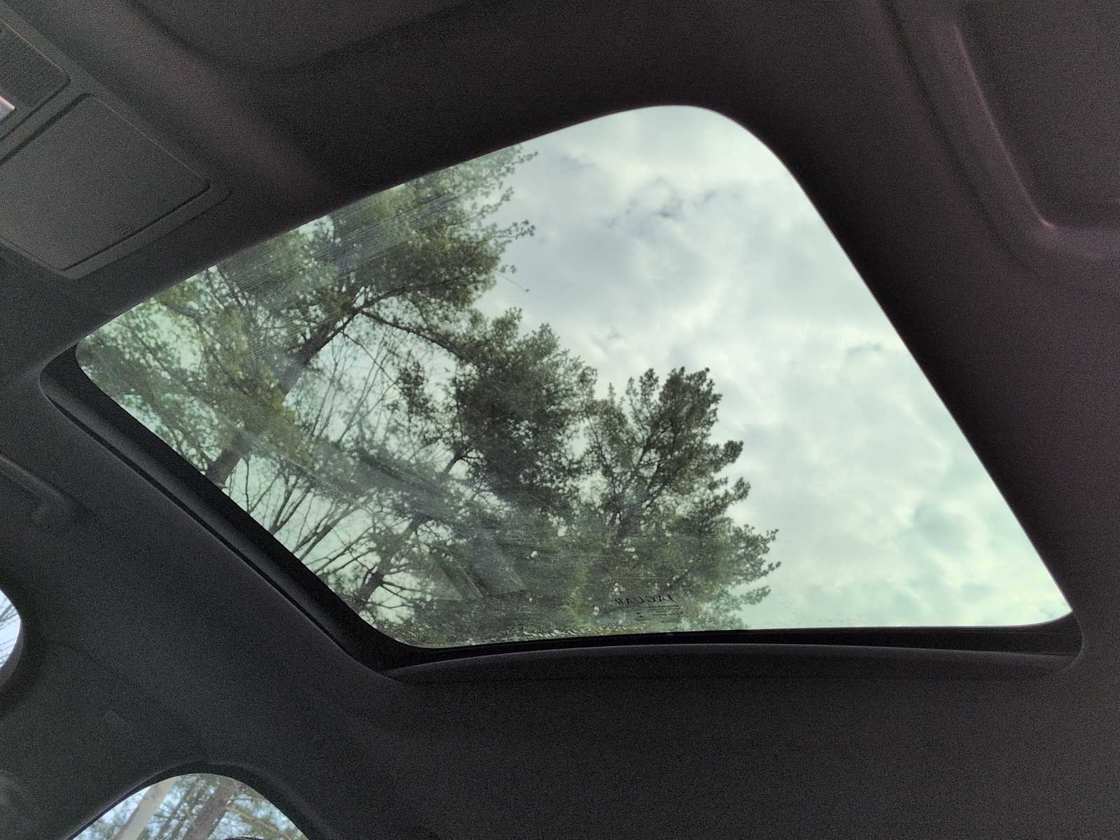 Thumbnail: 2016 Jaguar XF - 18