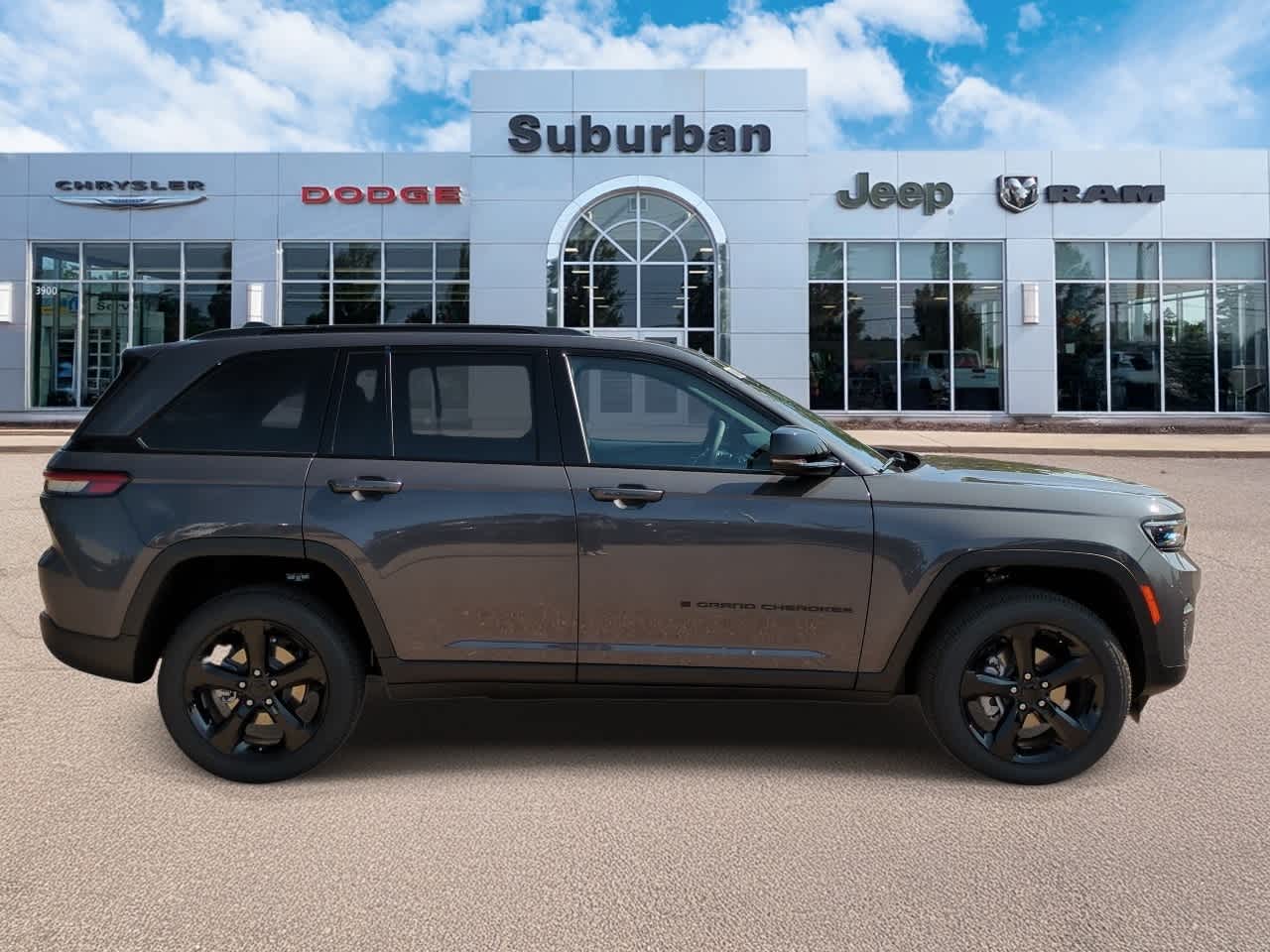 Thumbnail: 2025 Jeep Grand Cherokee - 9