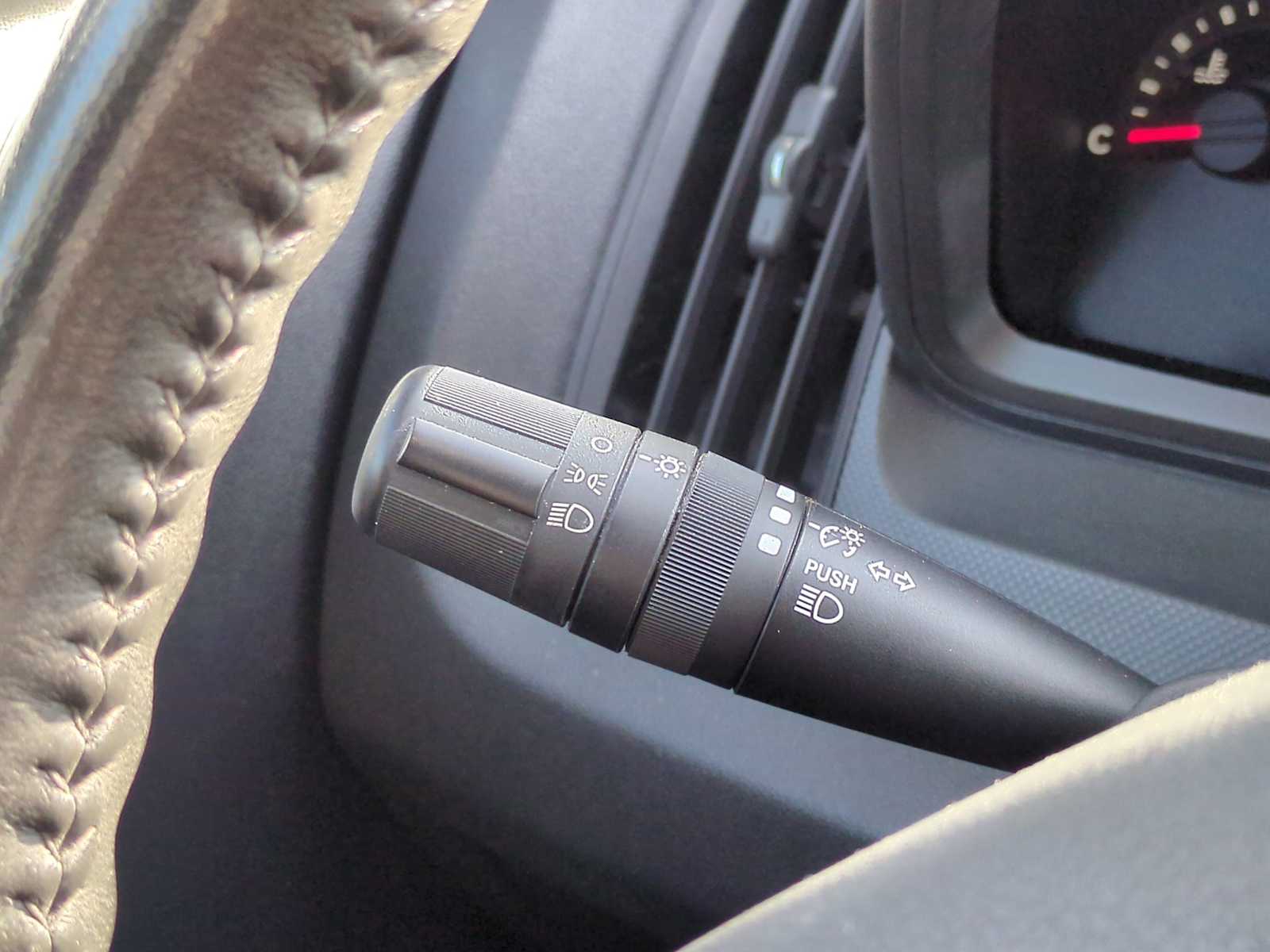 Thumbnail: 2010 Dodge Journey - 26