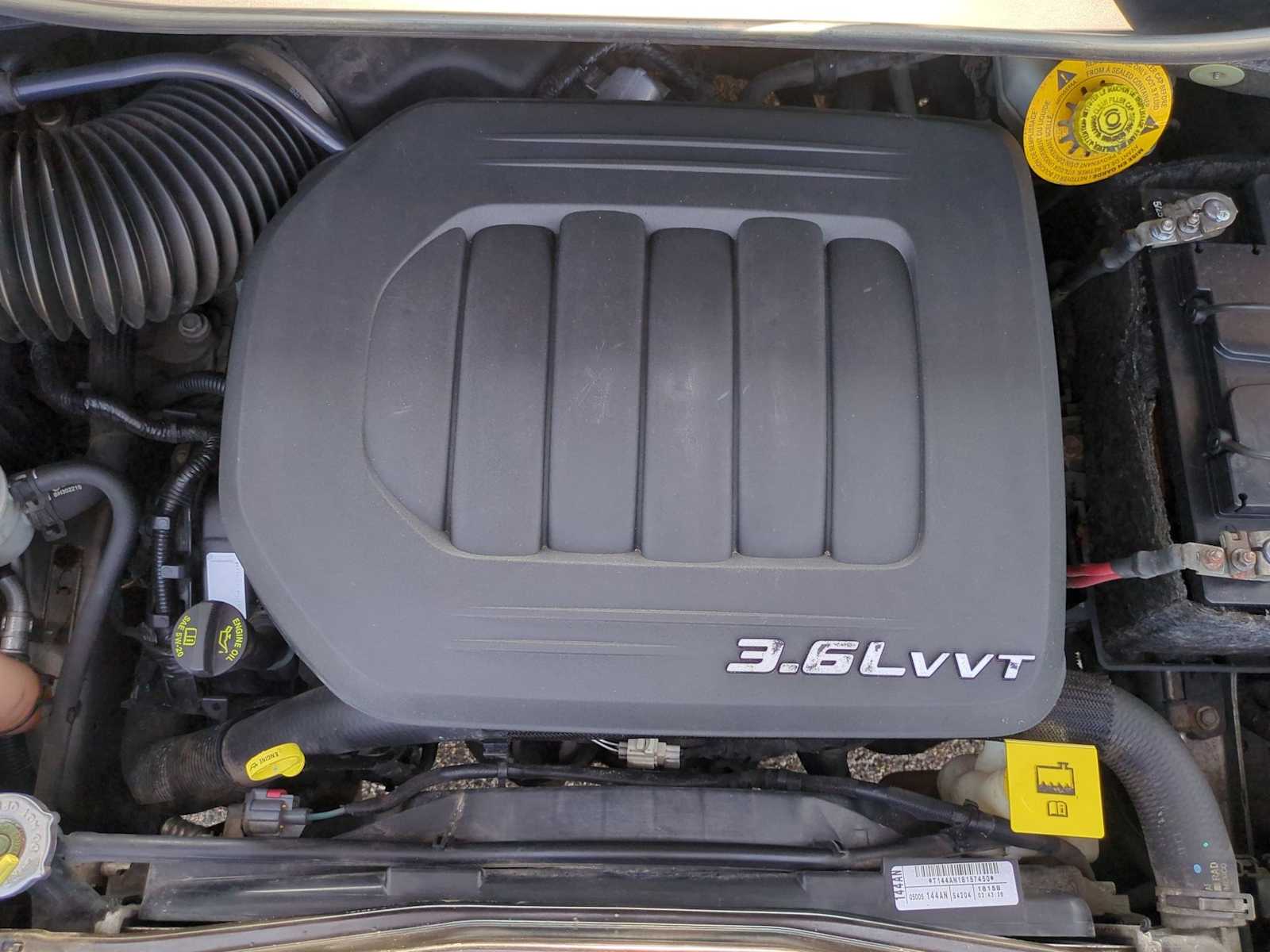 Thumbnail: 2015 Chrysler Town & Country - 15