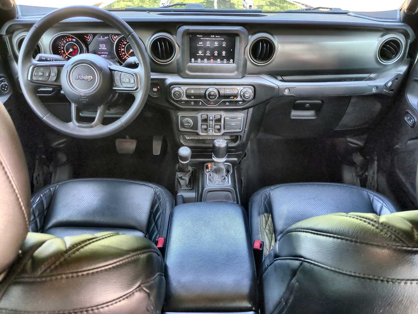 Thumbnail: 2023 Jeep Gladiator - 16