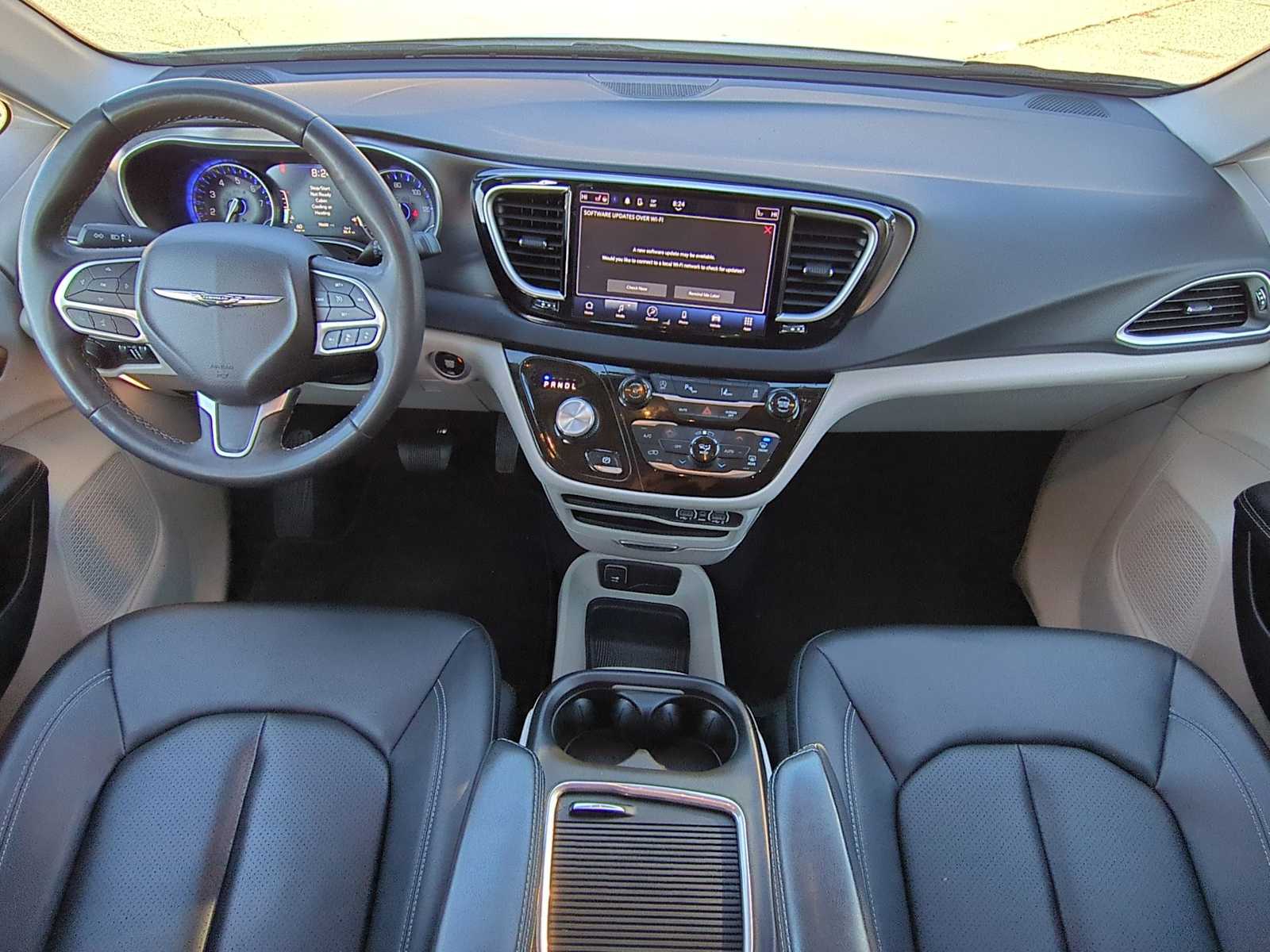 Thumbnail: 2024 Chrysler Pacifica - 16