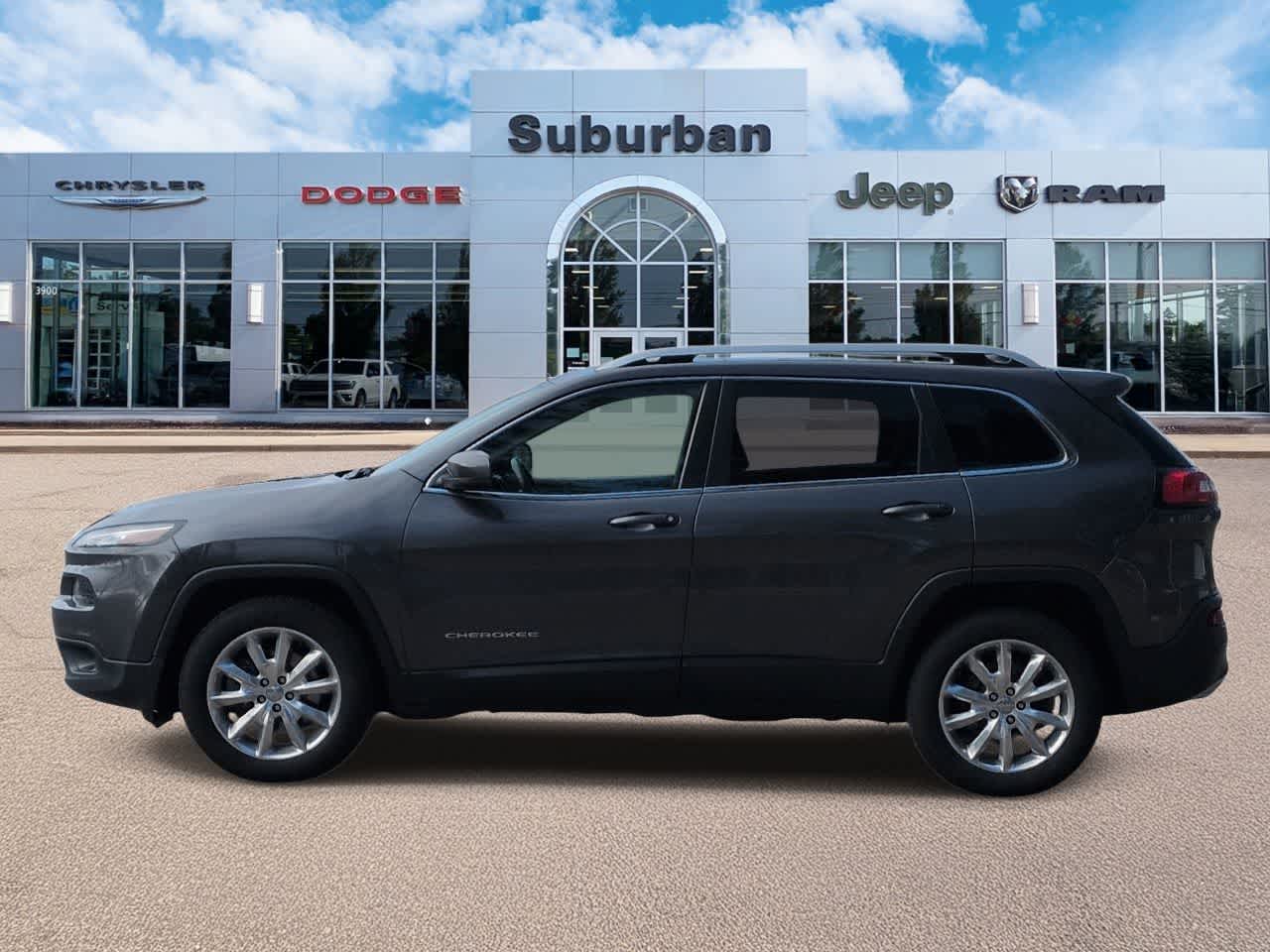 Thumbnail: 2017 Jeep Cherokee - 5